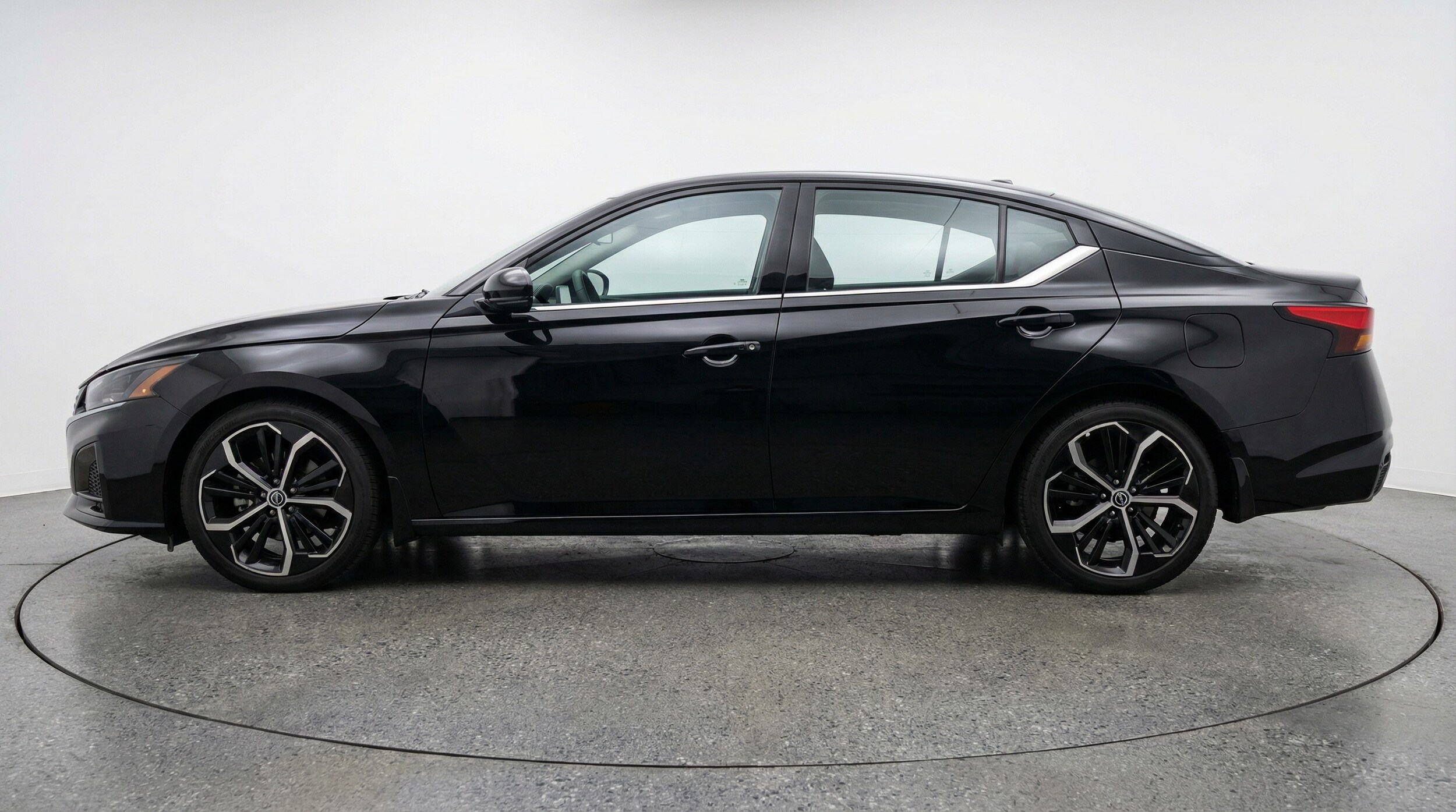 Thumbnail: 2025 Nissan Altima - 4