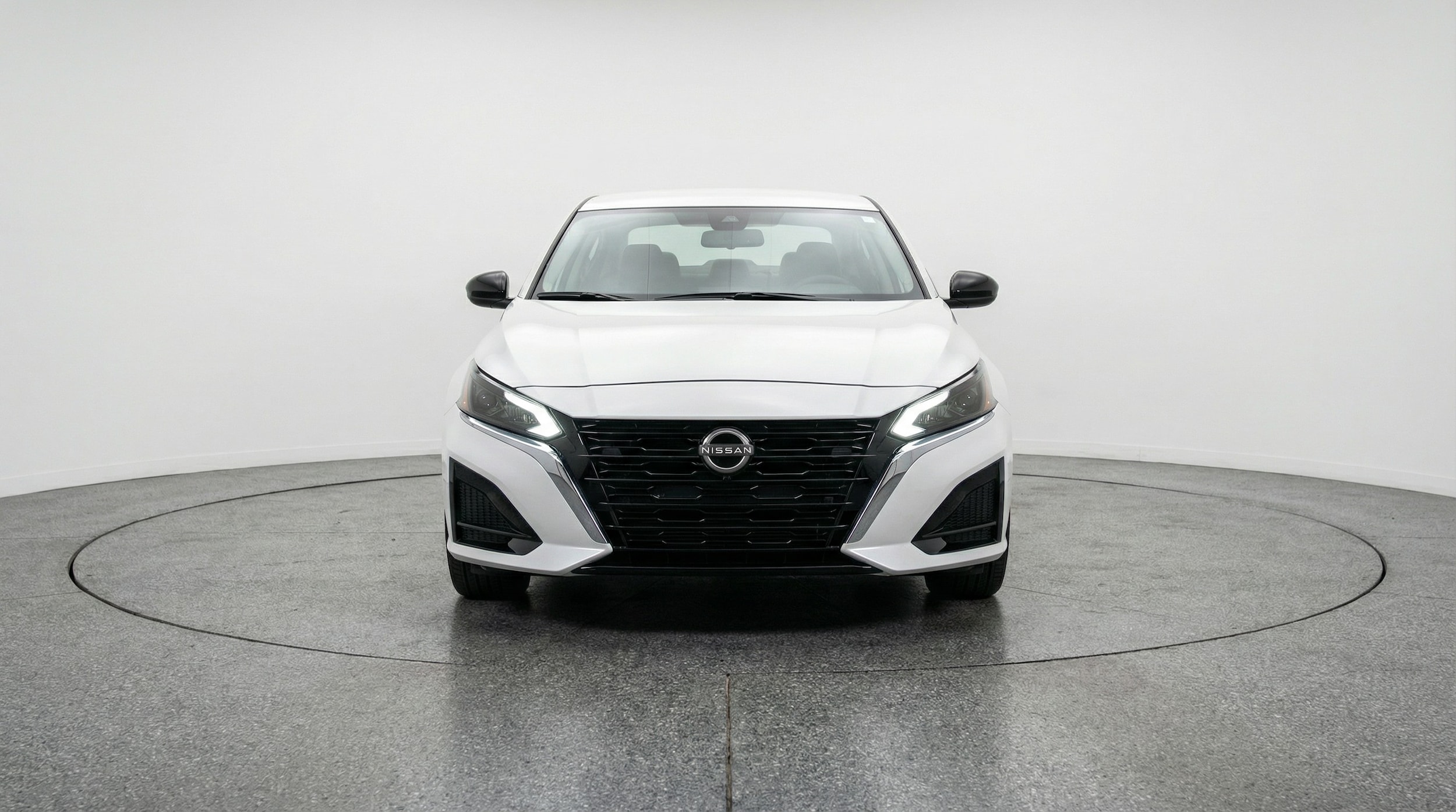 Thumbnail: 2025 Nissan Altima - 2