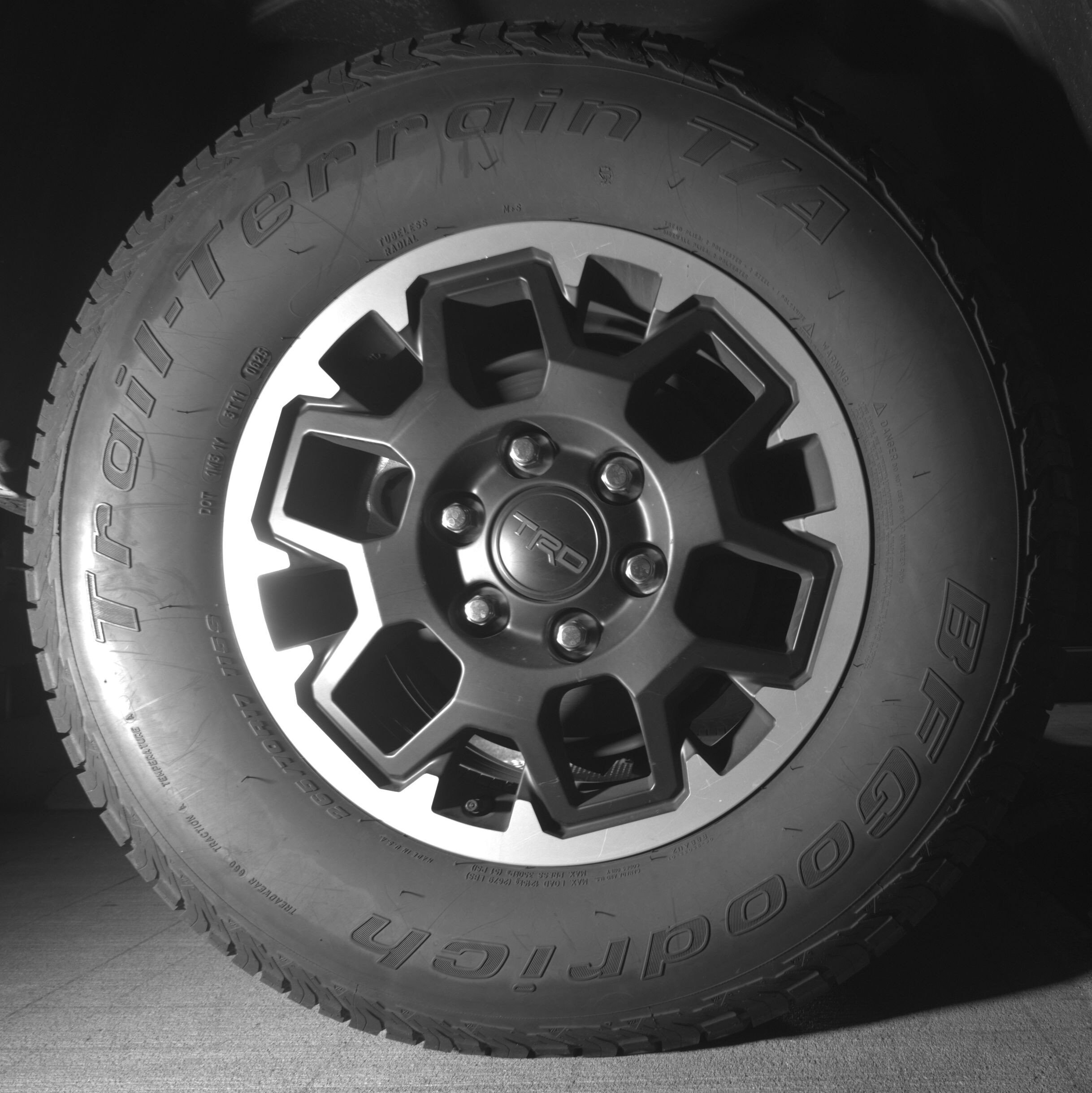Thumbnail: 2025 Toyota Tacoma - 15