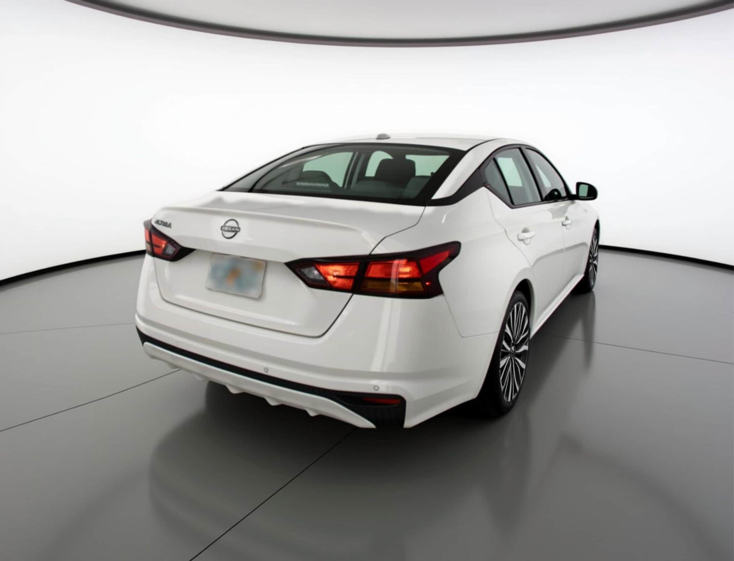 Thumbnail: 2025 Nissan Altima - 9