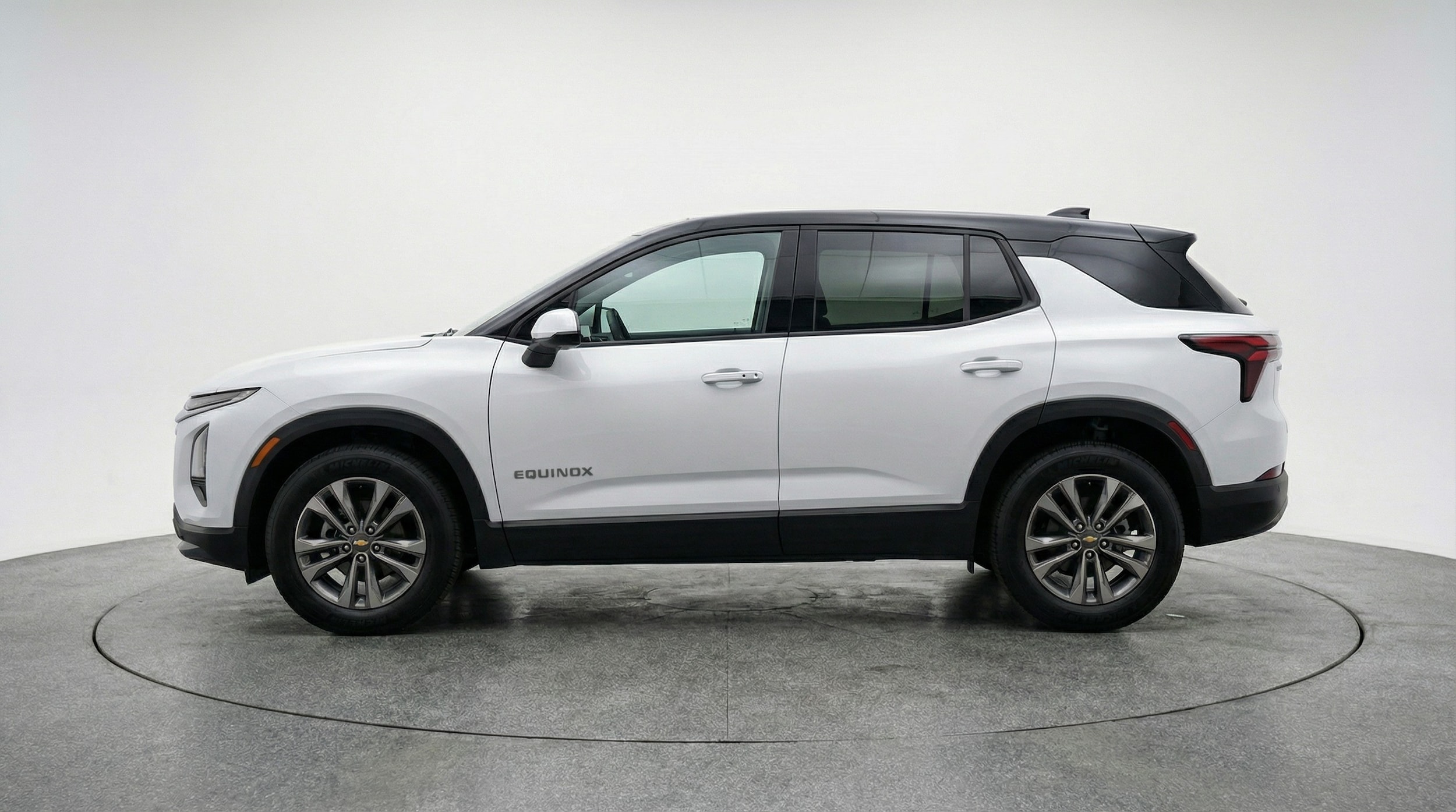 Thumbnail: 2025 Chevrolet Equinox - 4