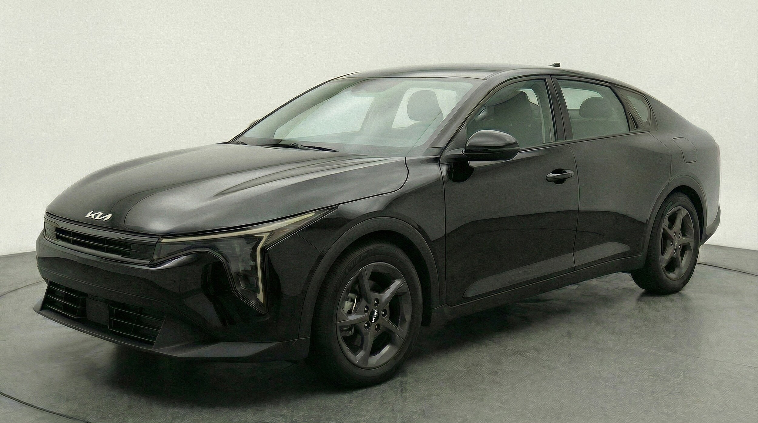 Thumbnail: 2025 Kia K4 - 3