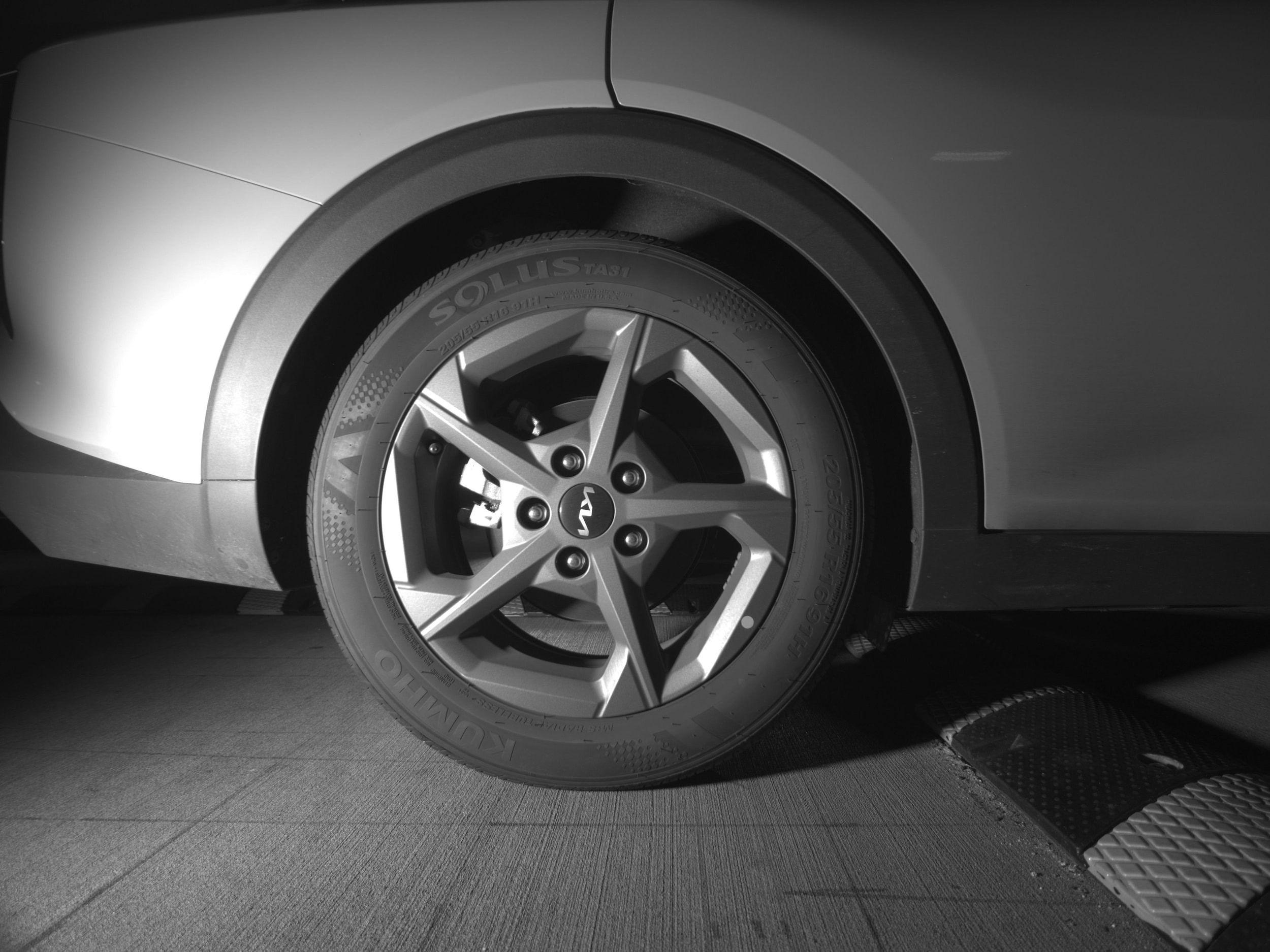 Thumbnail: 2025 Kia K4 - 15