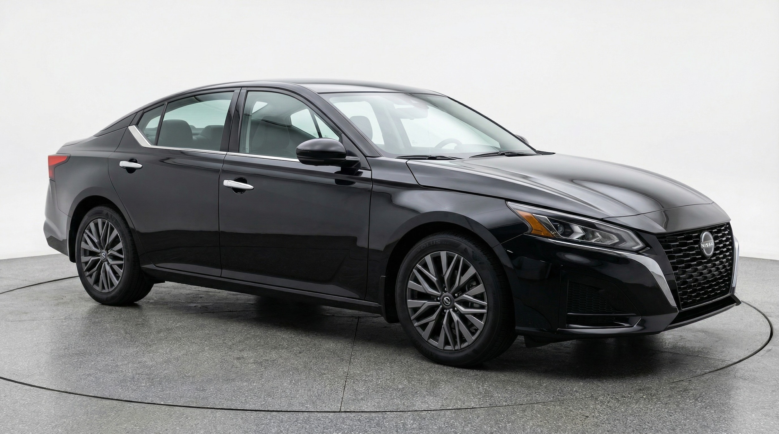 Thumbnail: 2025 Nissan Altima - 1