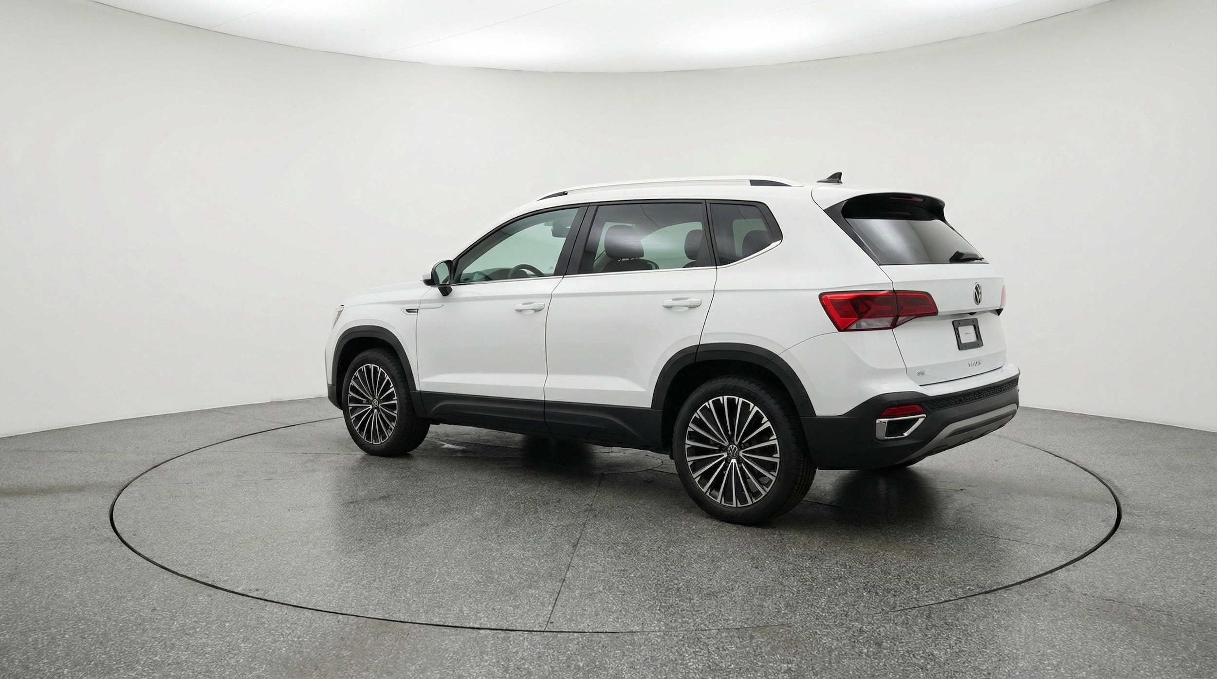 Thumbnail: 2025 Volkswagen Taos - 6