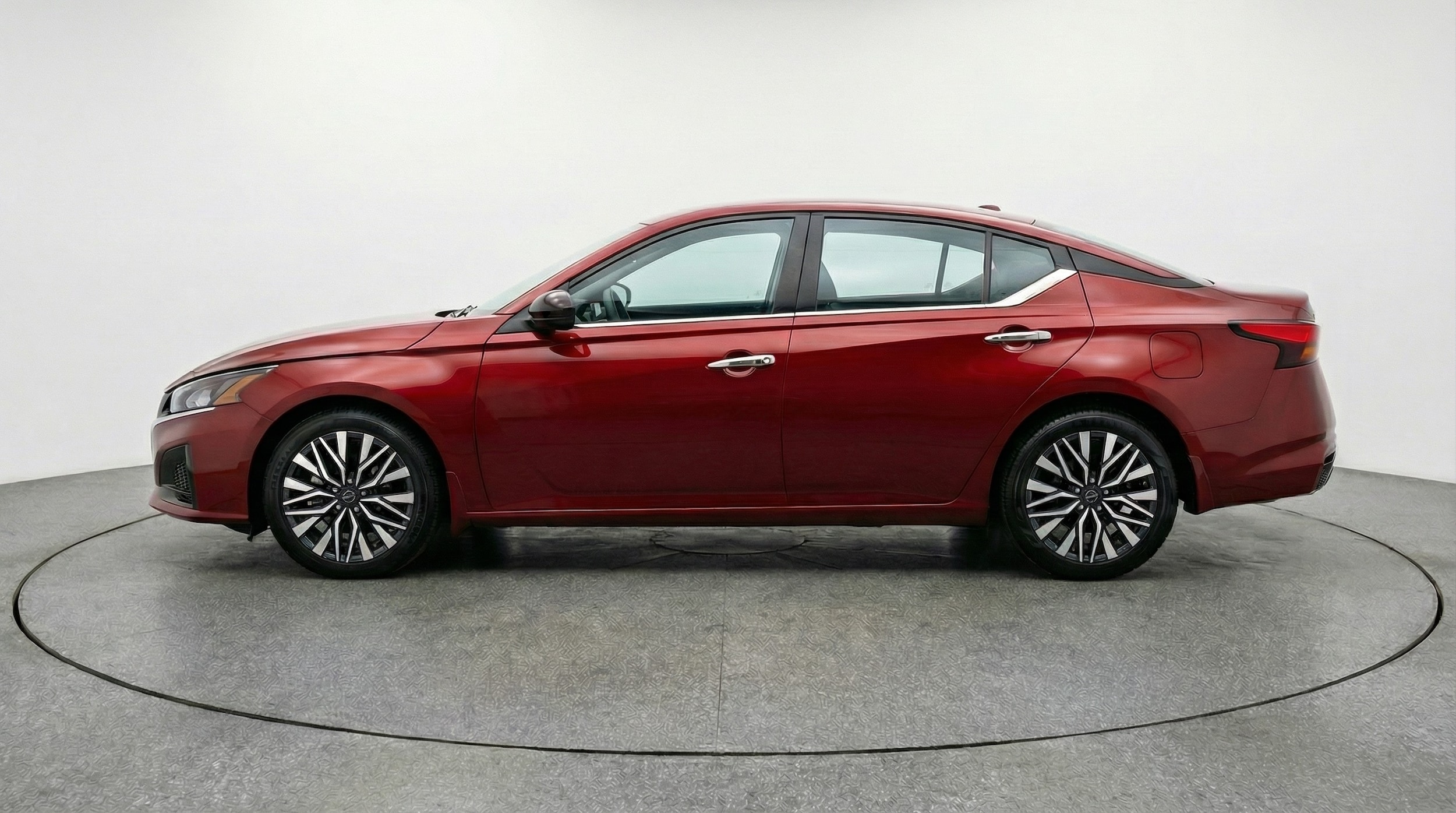 Thumbnail: 2025 Nissan Altima - 4