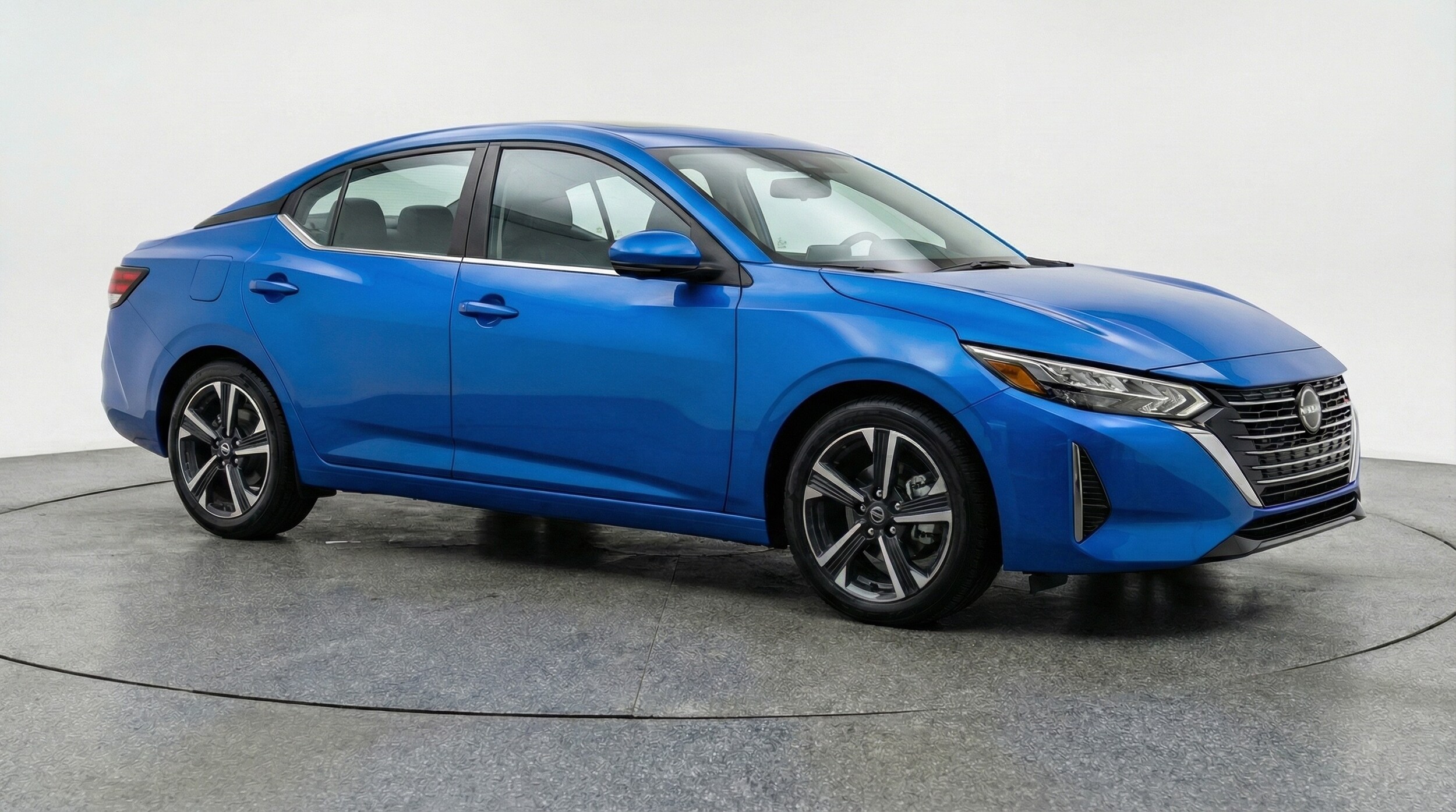 Thumbnail: 2025 Nissan Sentra - 1