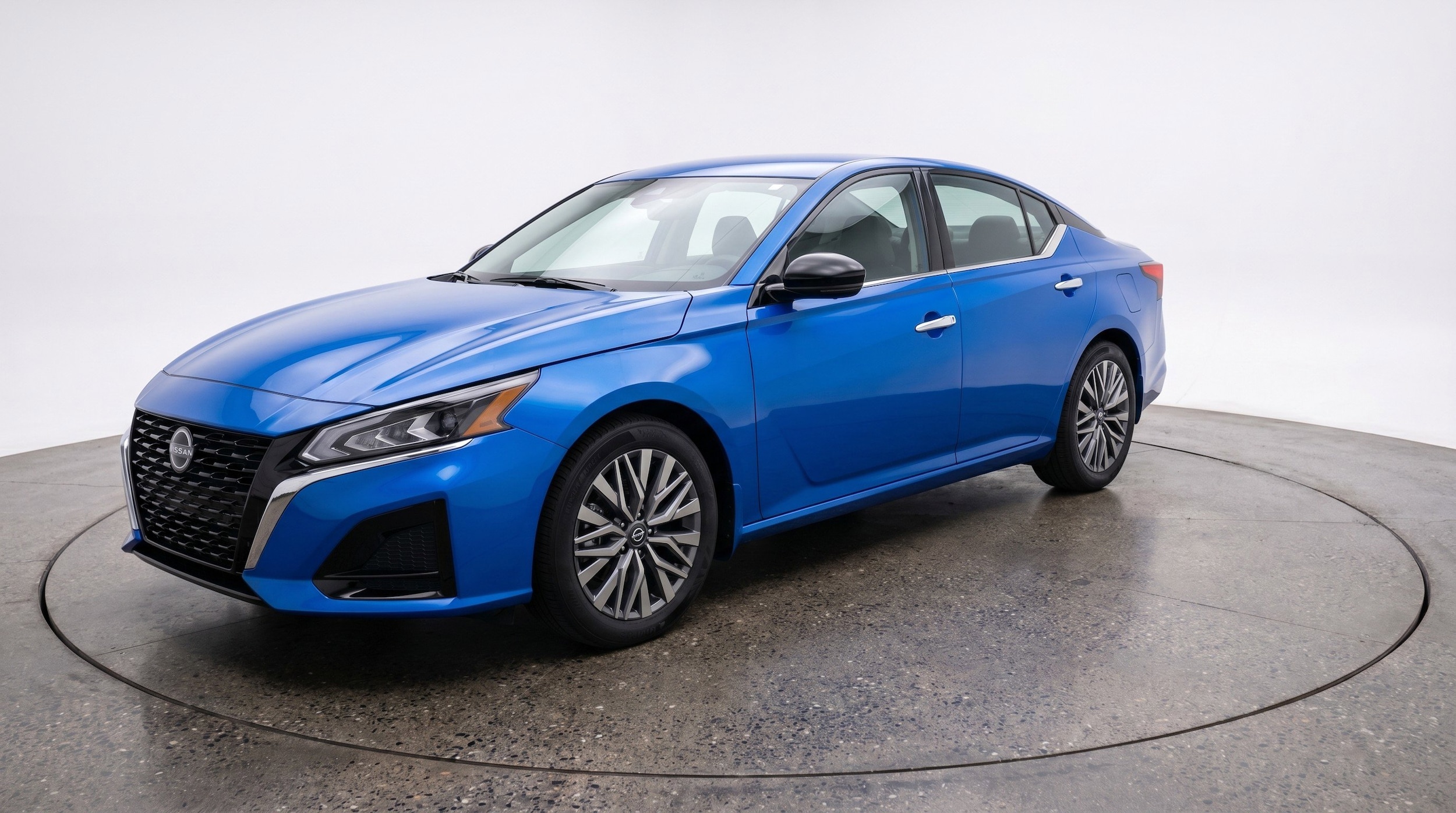 Thumbnail: 2025 Nissan Altima - 3