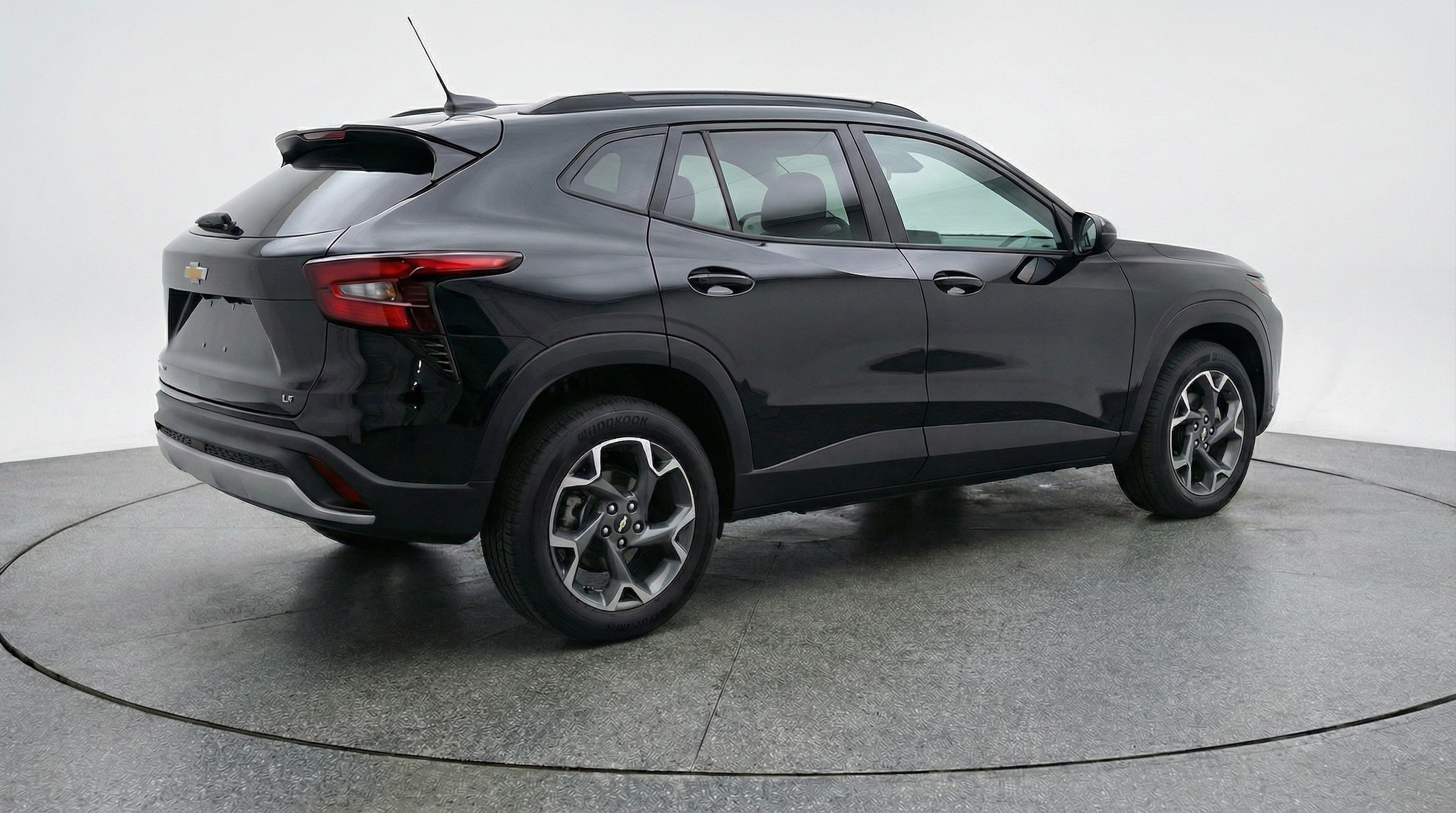 Thumbnail: 2025 Chevrolet Trax - 7