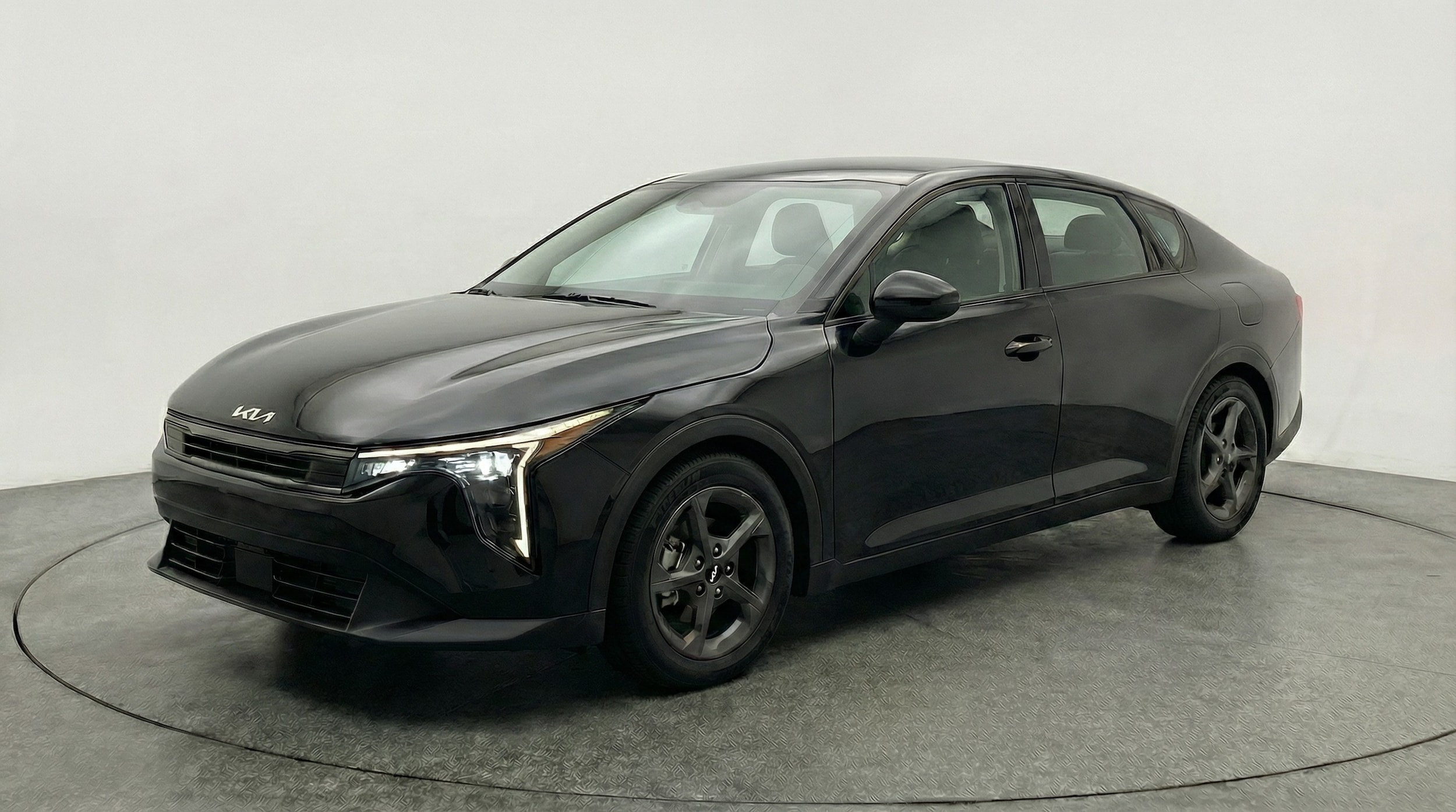 Thumbnail: 2025 Kia K4 - 3