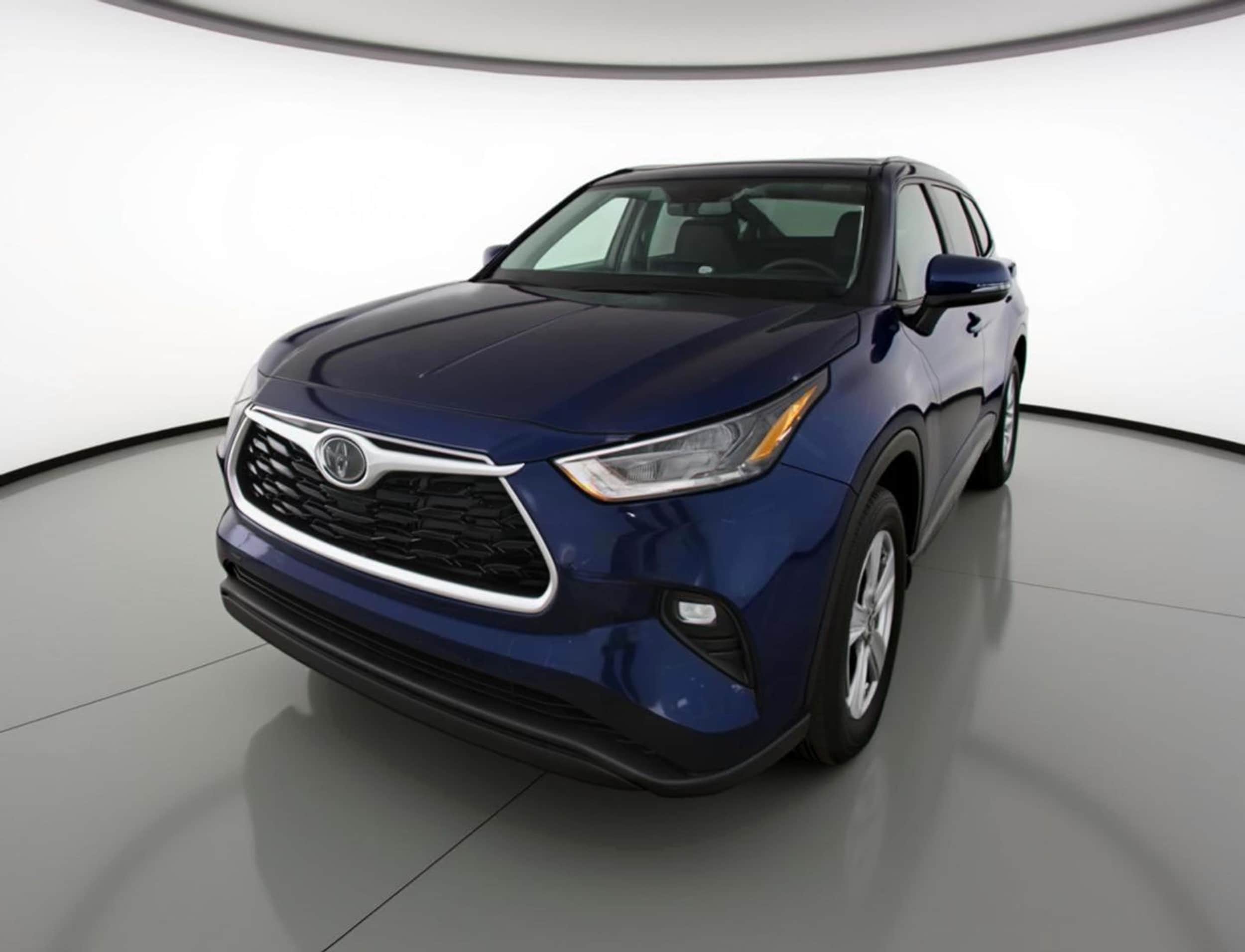 Thumbnail: 2025 Toyota Highlander - 3