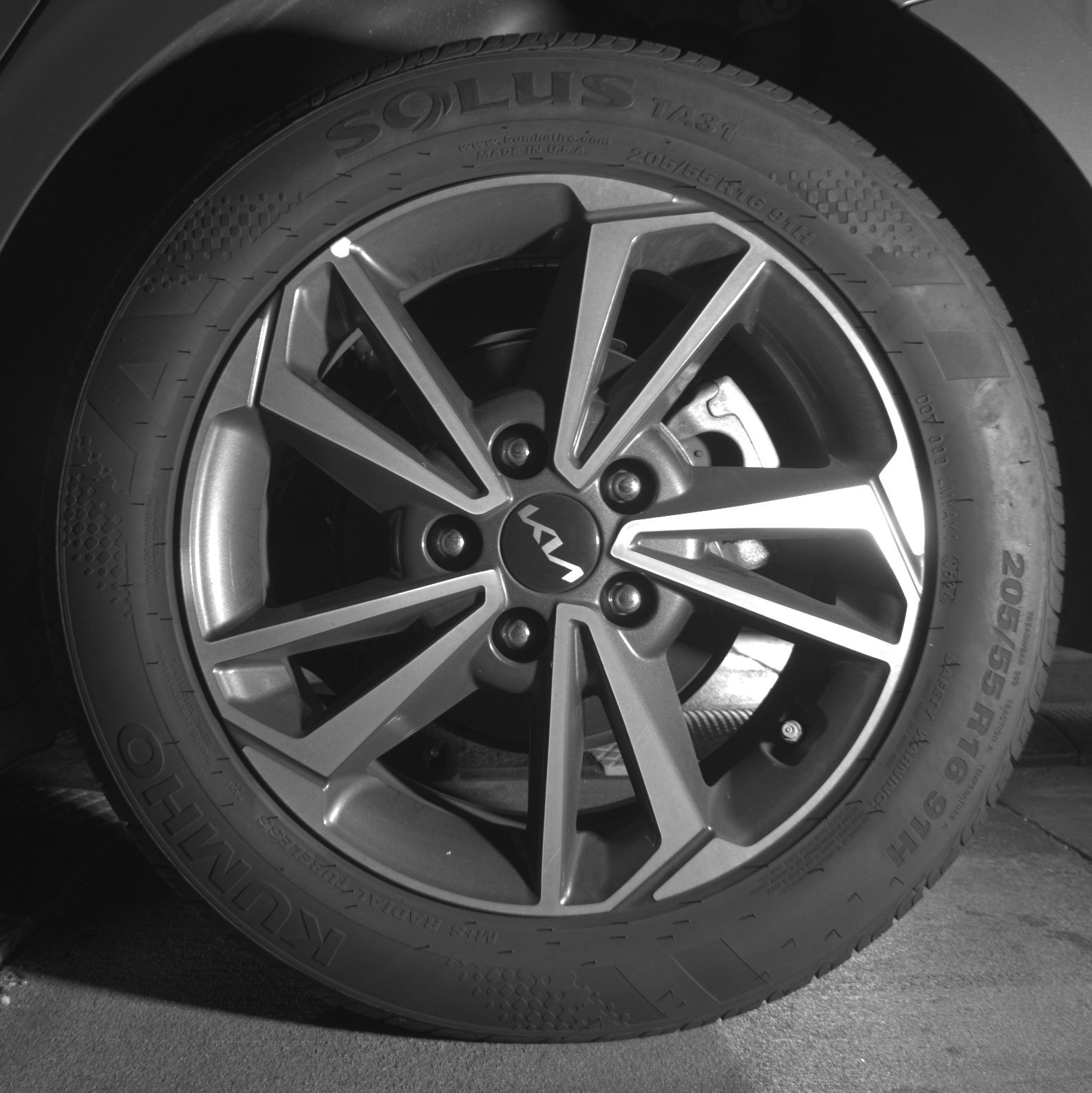 Thumbnail: 2024 Kia Forte - 11