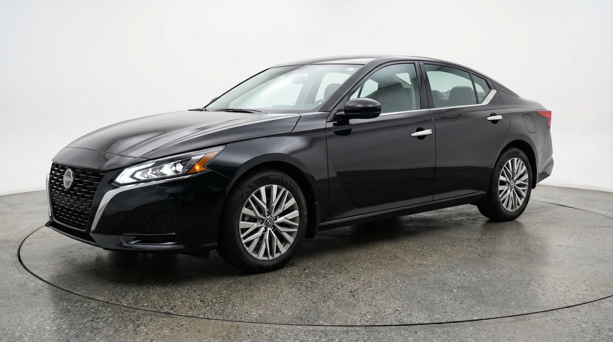 Thumbnail: 2025 Nissan Altima - 3