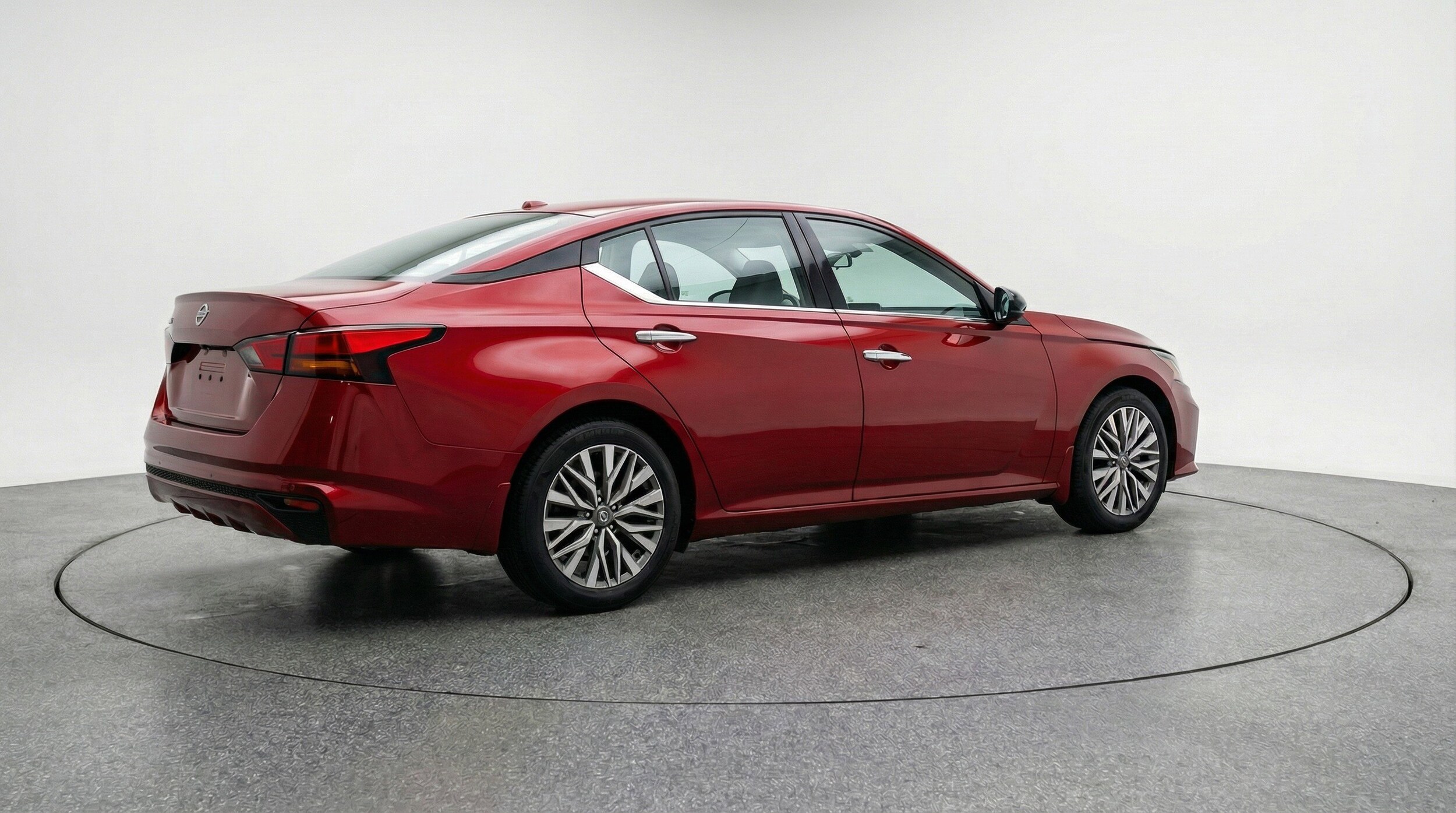 Thumbnail: 2025 Nissan Altima - 9