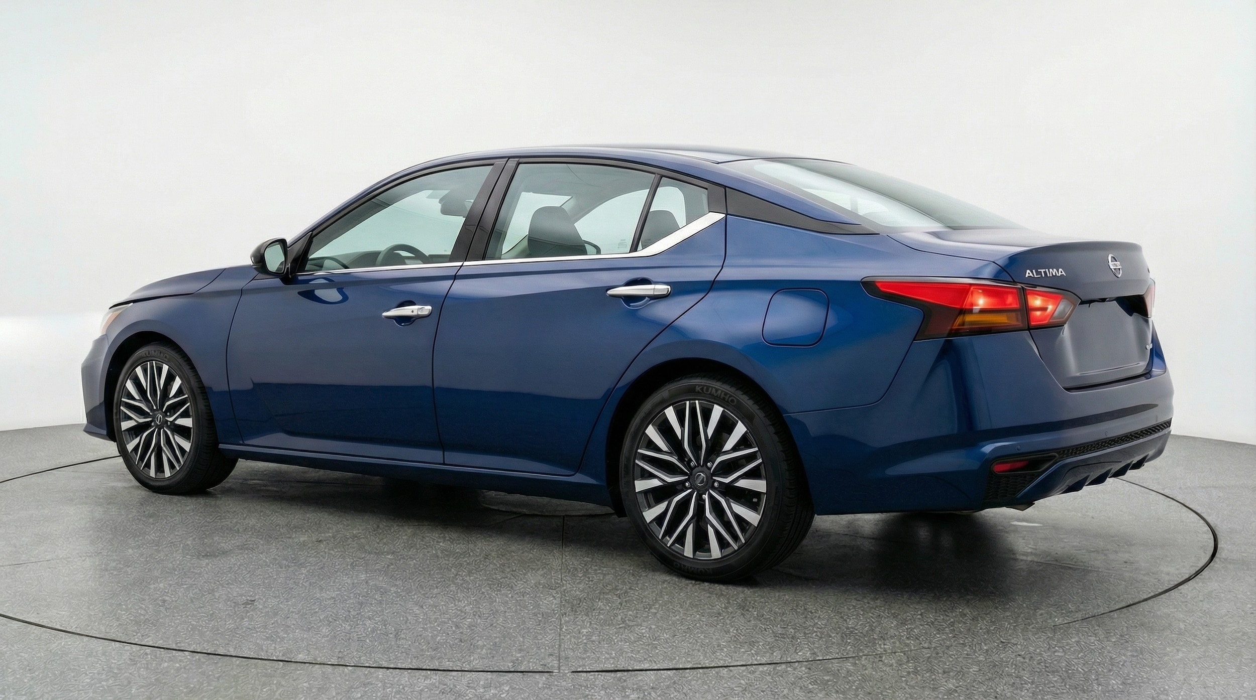 Thumbnail: 2025 Nissan Altima - 5