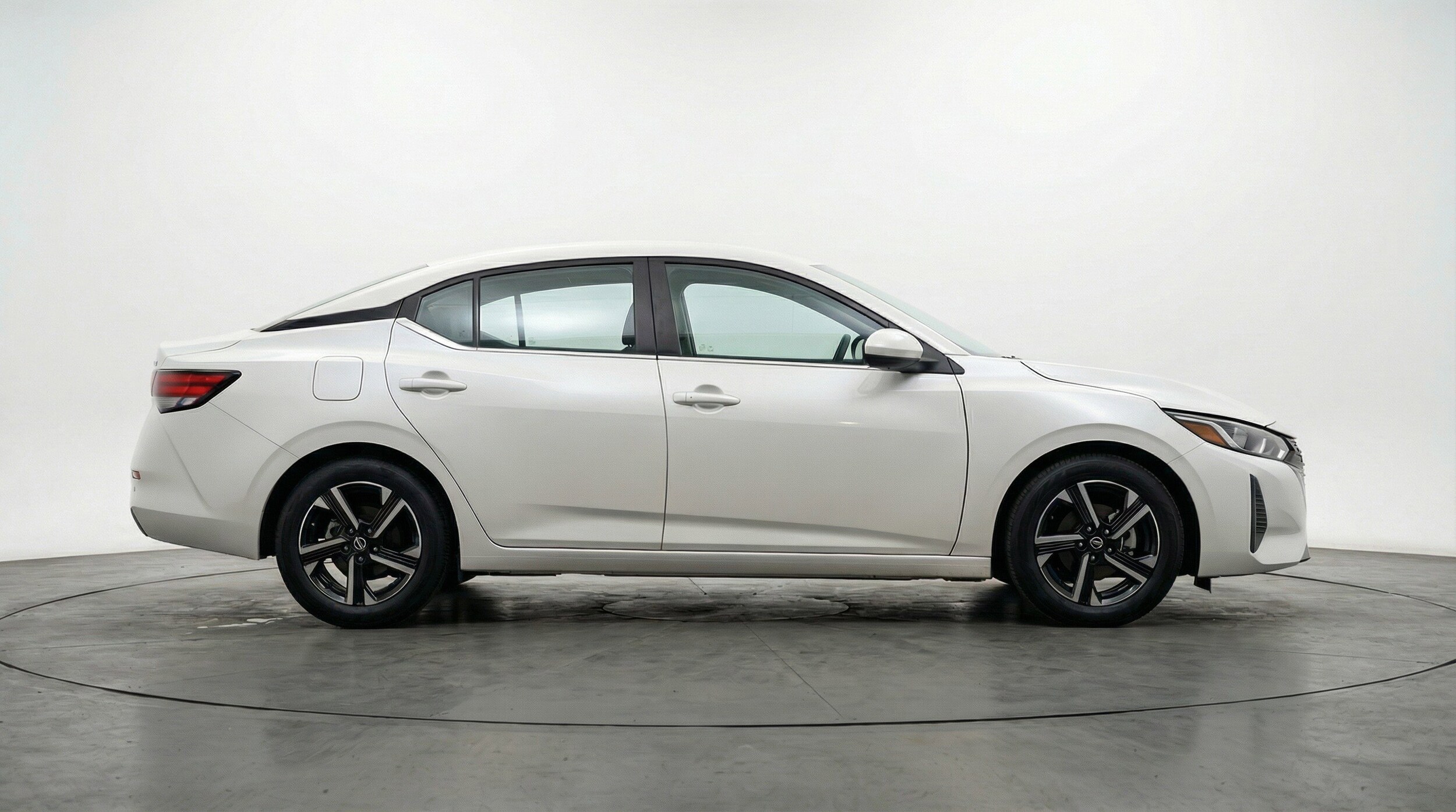 Thumbnail: 2025 Nissan Sentra - 11