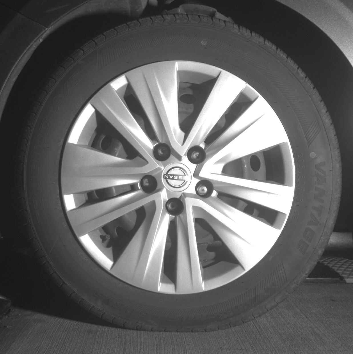 Thumbnail: 2025 Nissan Sentra - 9