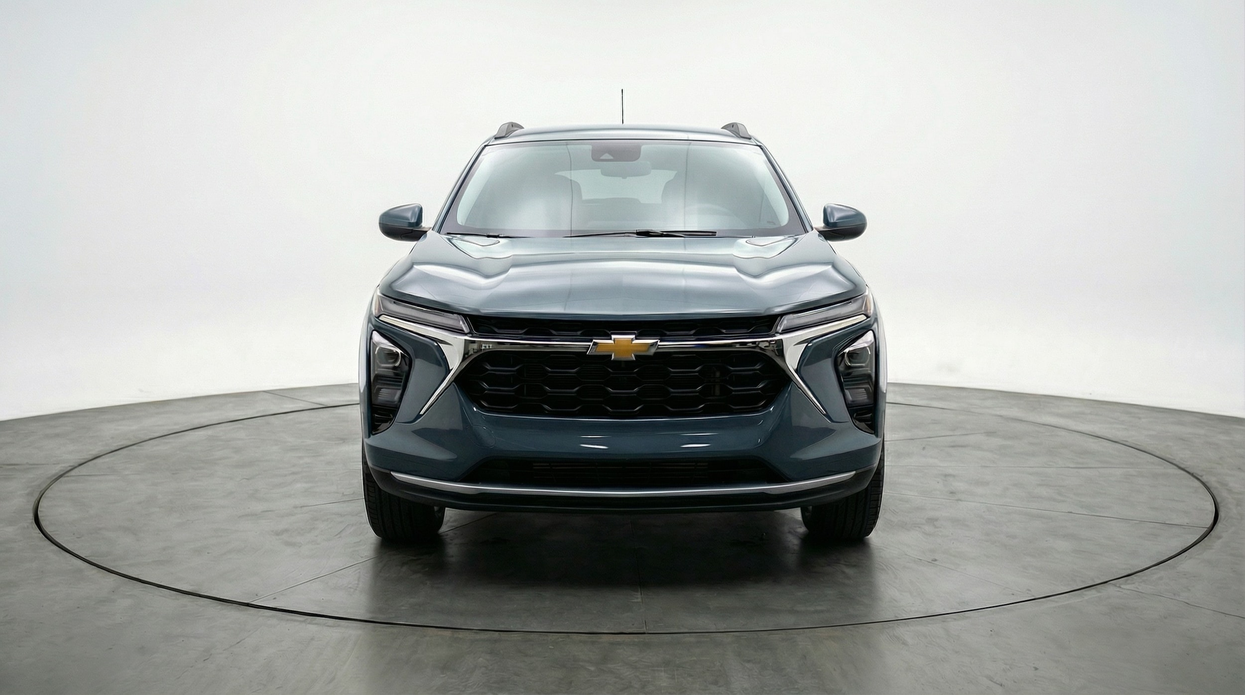 Thumbnail: 2025 Chevrolet Trax - 2