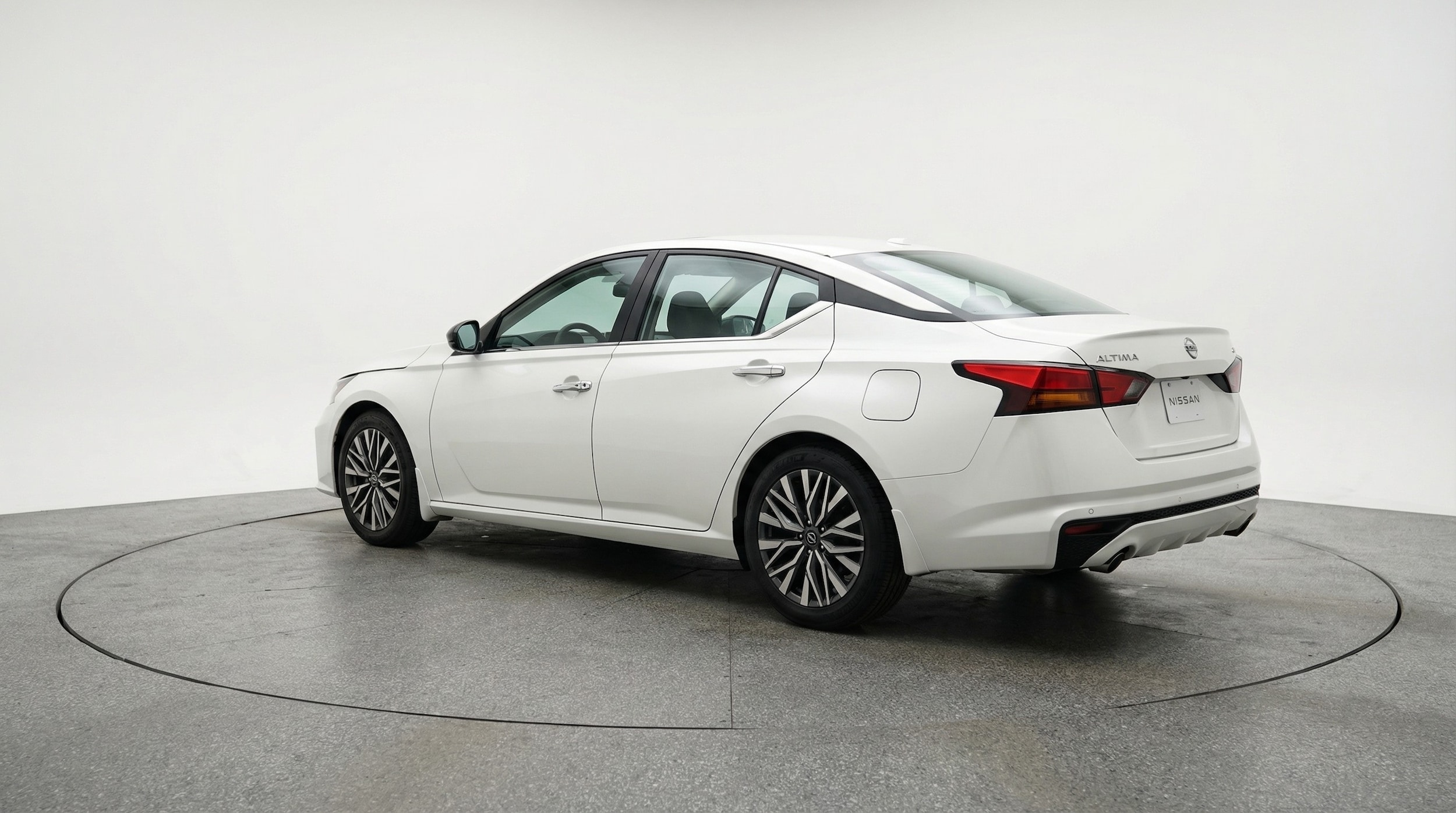 Thumbnail: 2025 Nissan Altima - 5