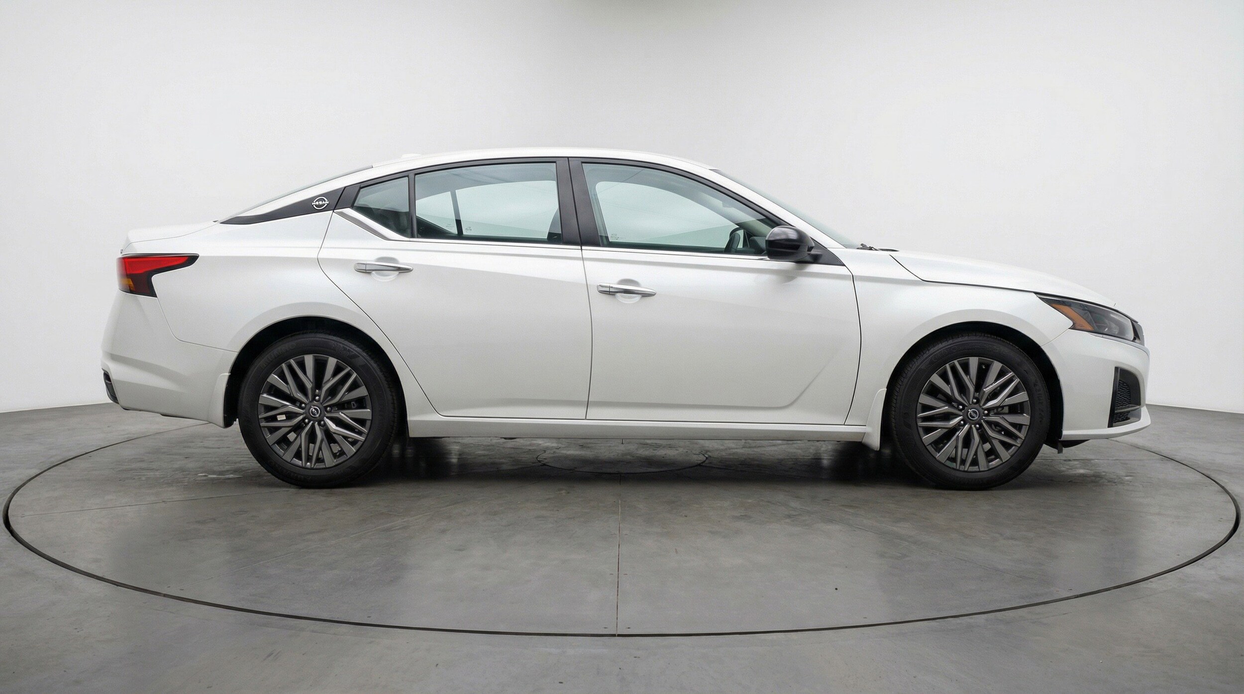 Thumbnail: 2025 Nissan Altima - 11