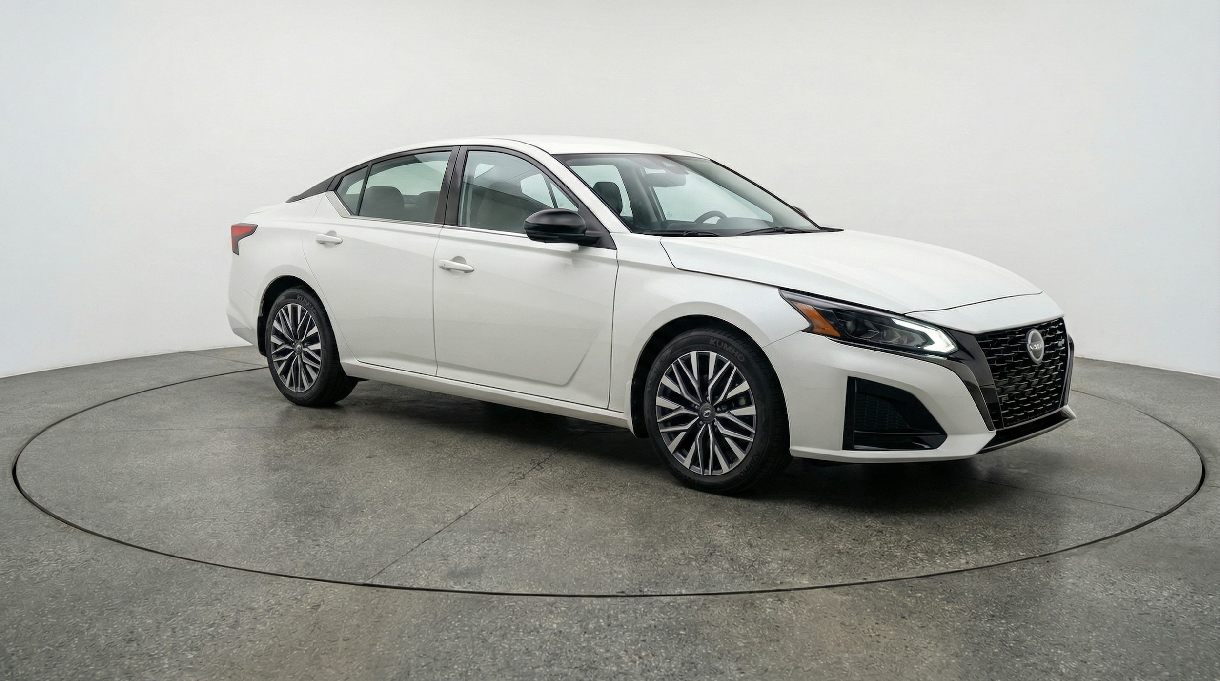 Thumbnail: 2025 Nissan Altima - 1