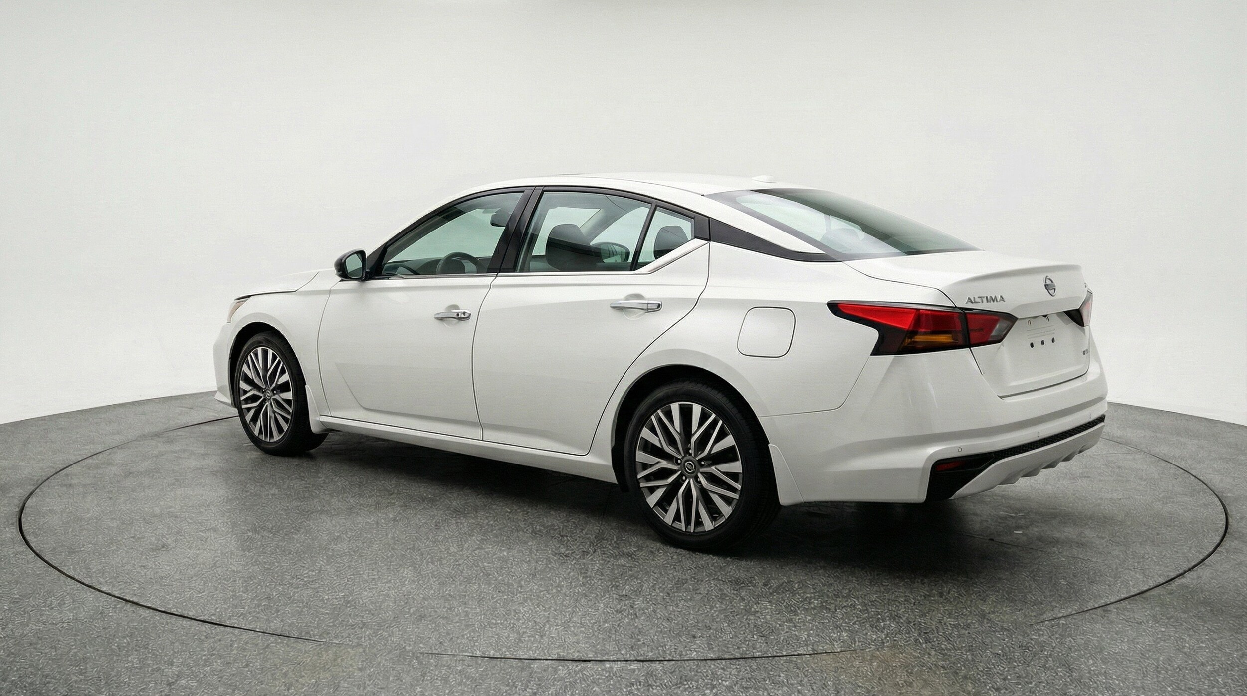 Thumbnail: 2025 Nissan Altima - 6