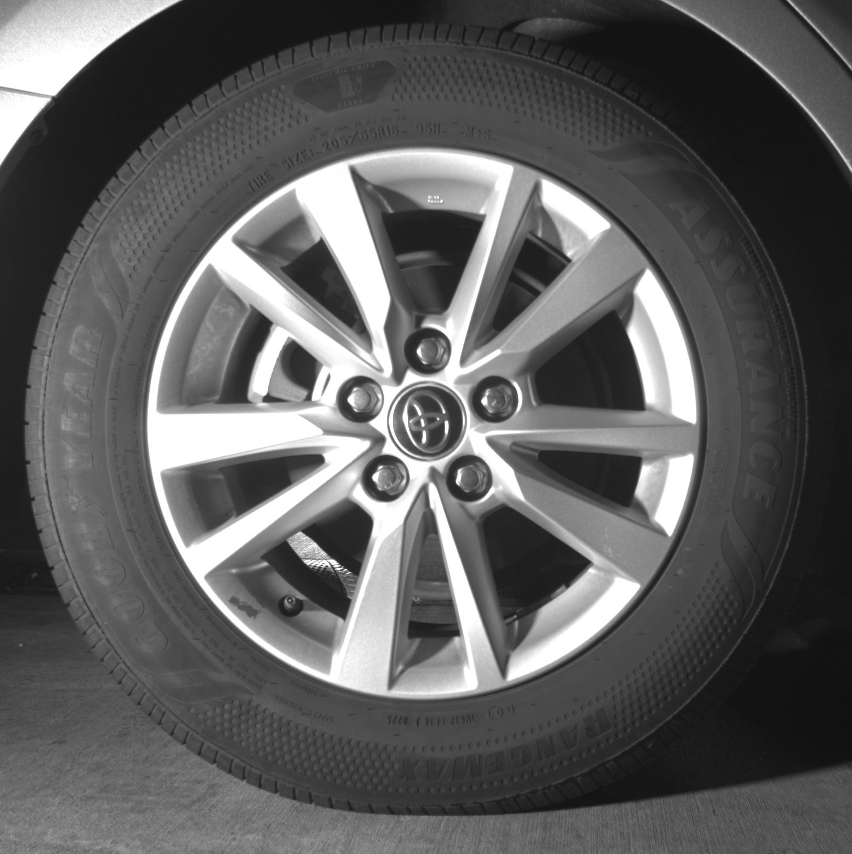 Thumbnail: 2025 Toyota Camry - 15