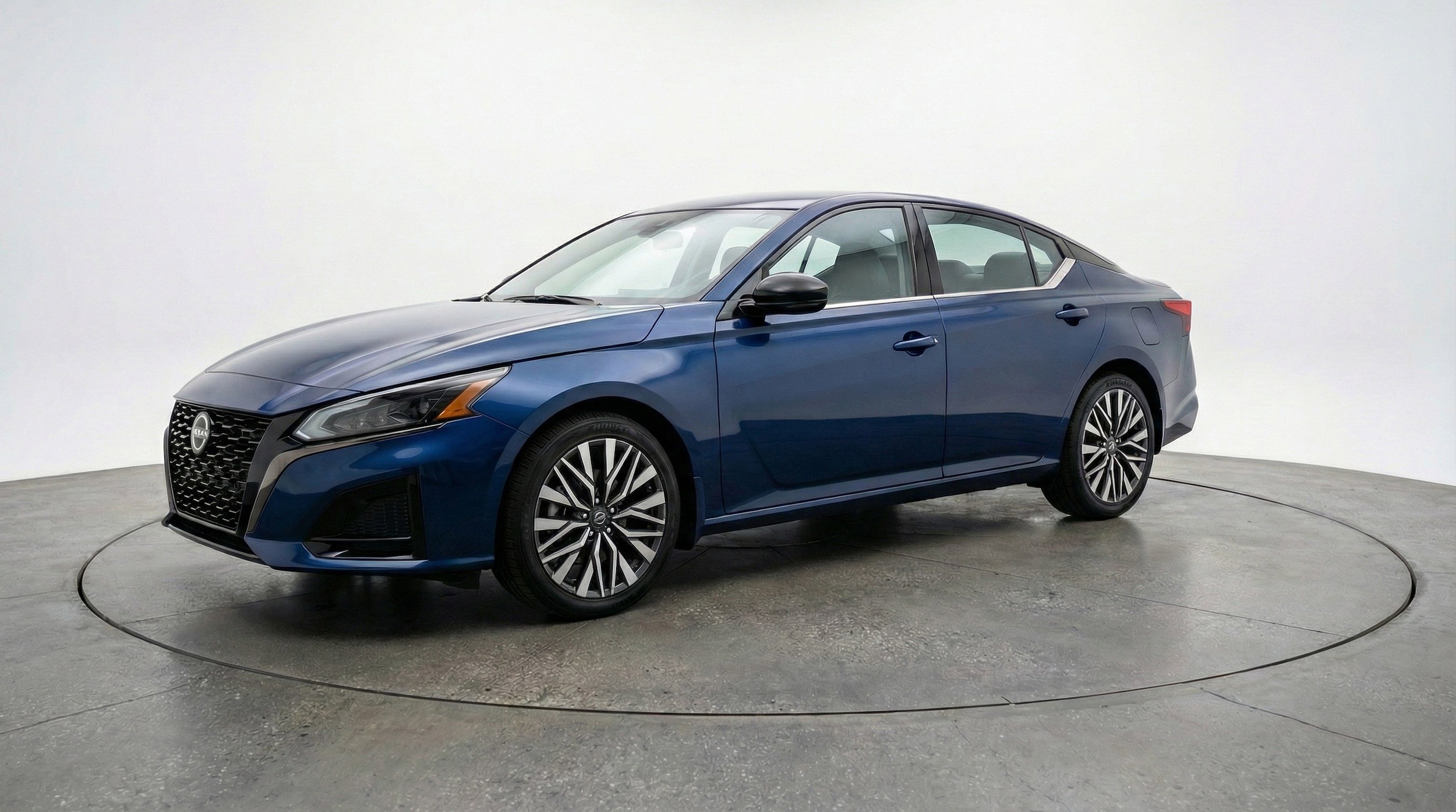 Thumbnail: 2025 Nissan Altima - 3