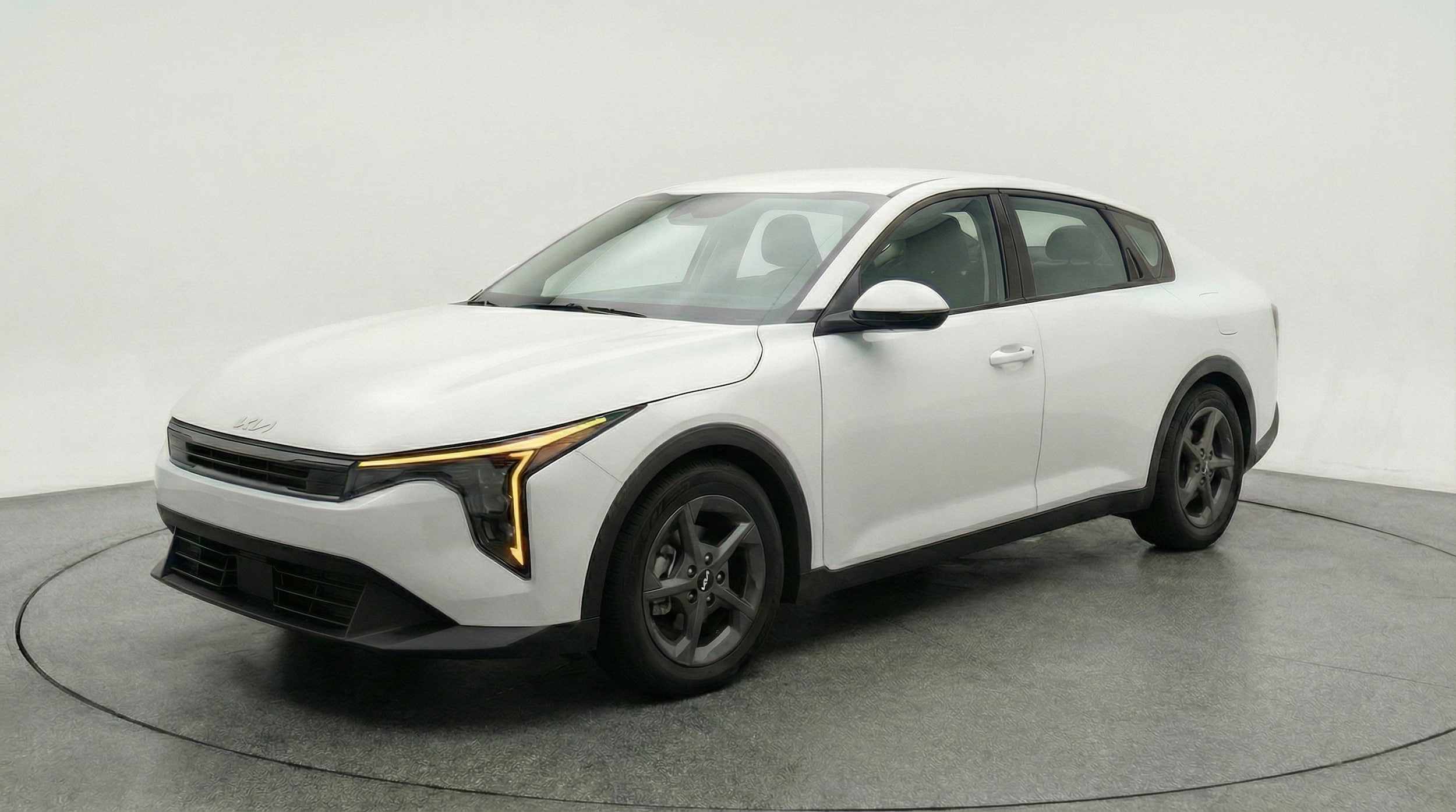 Thumbnail: 2025 Kia K4 - 3