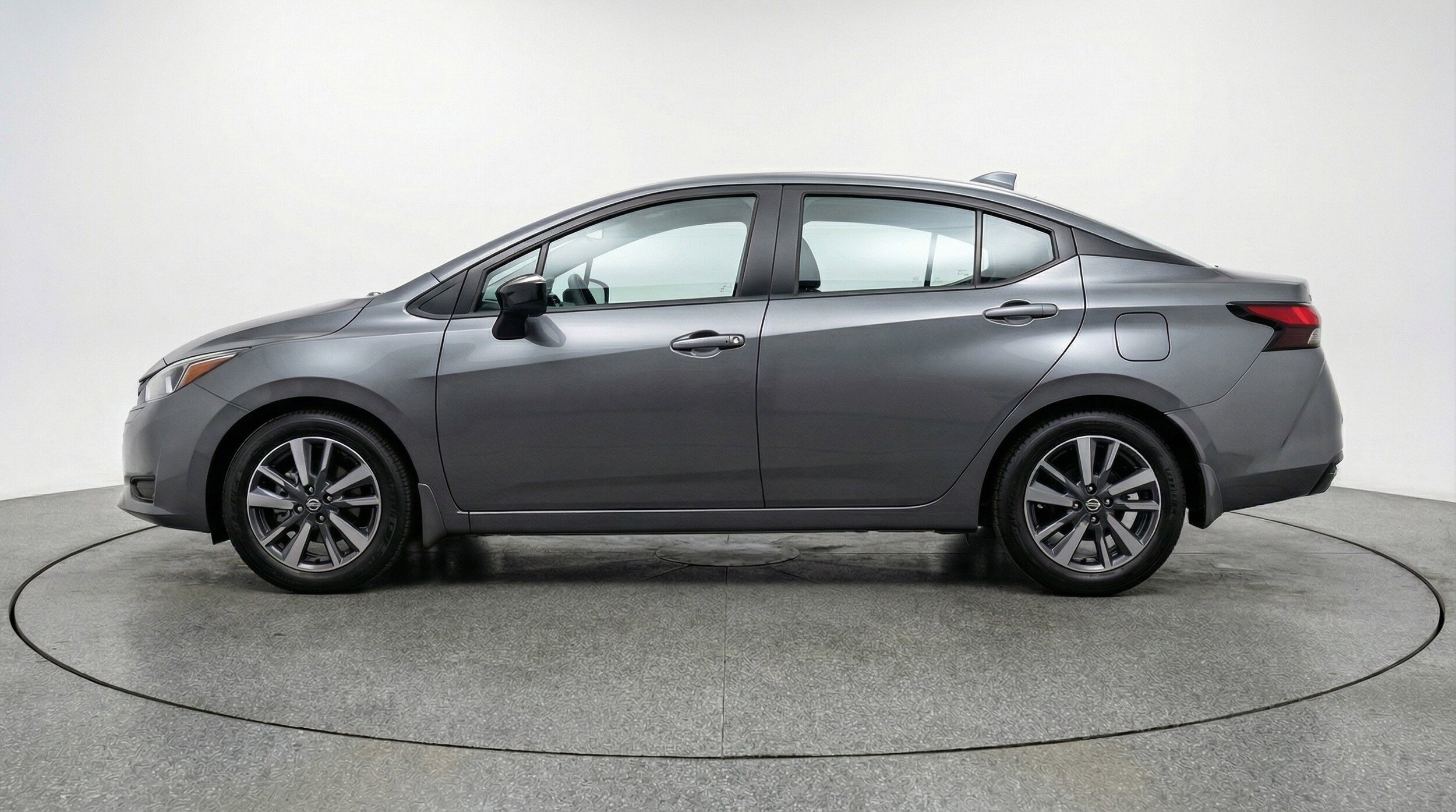 Thumbnail: 2025 Nissan Versa - 5