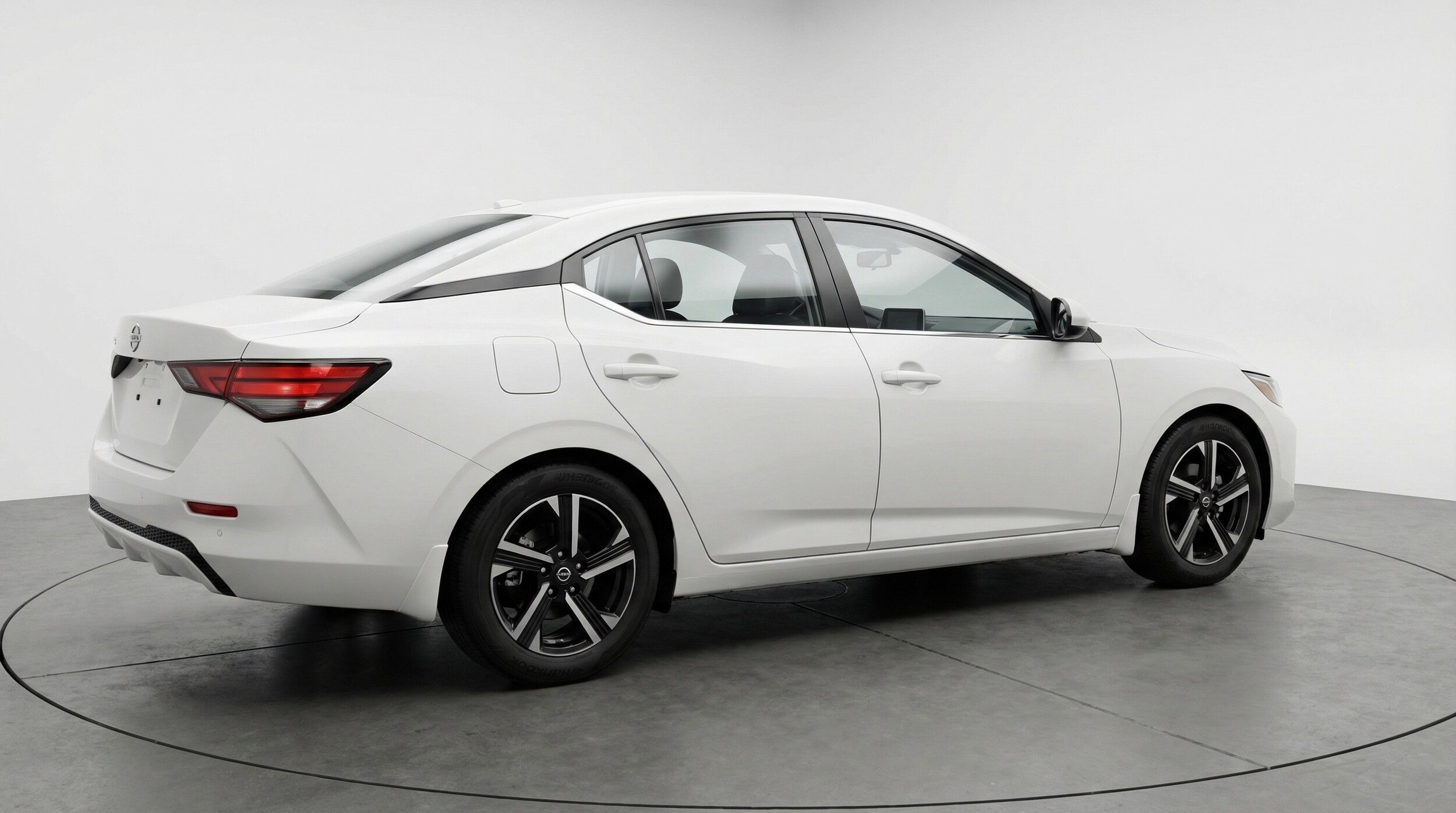 Thumbnail: 2025 Nissan Sentra - 9