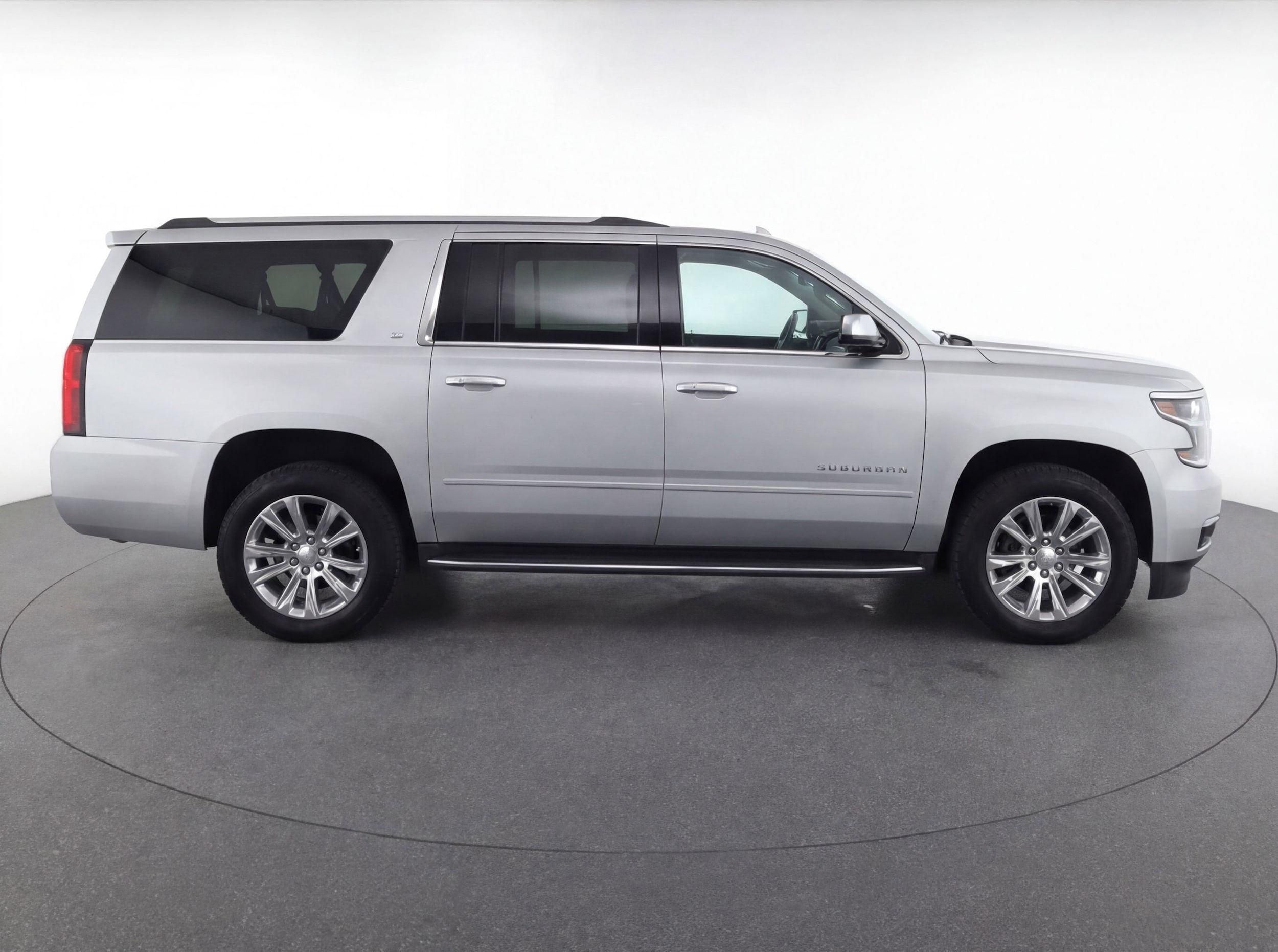 Thumbnail: 2023 Chevrolet Suburban - 11