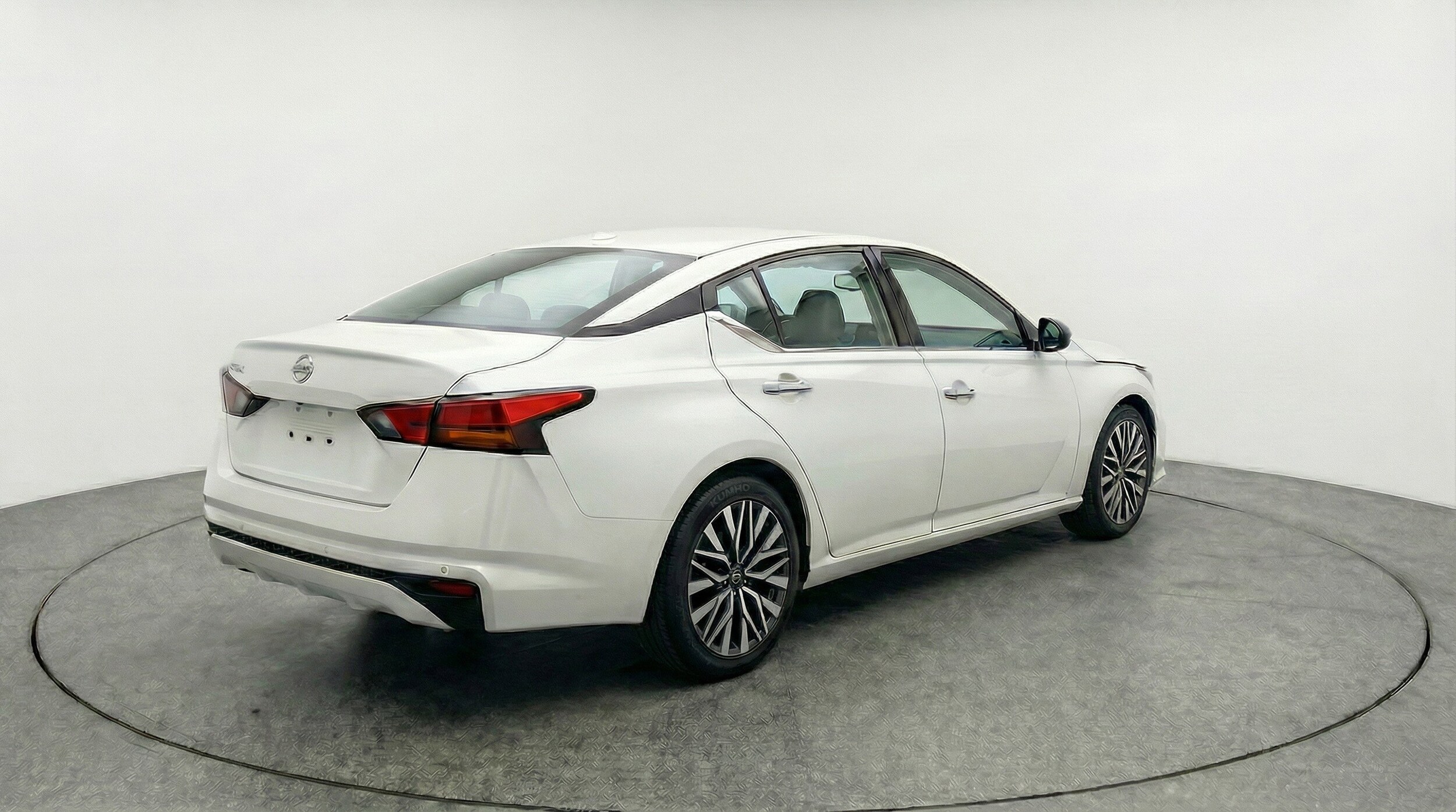 Thumbnail: 2025 Nissan Altima - 9