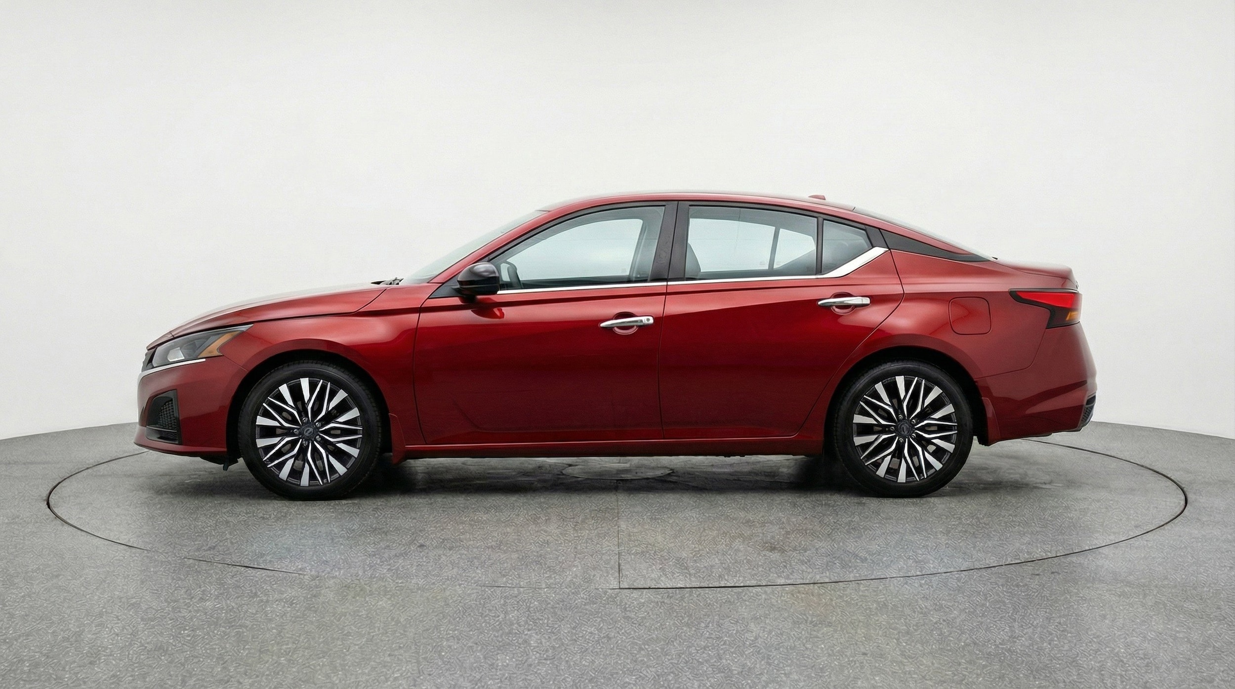 Thumbnail: 2025 Nissan Altima - 5