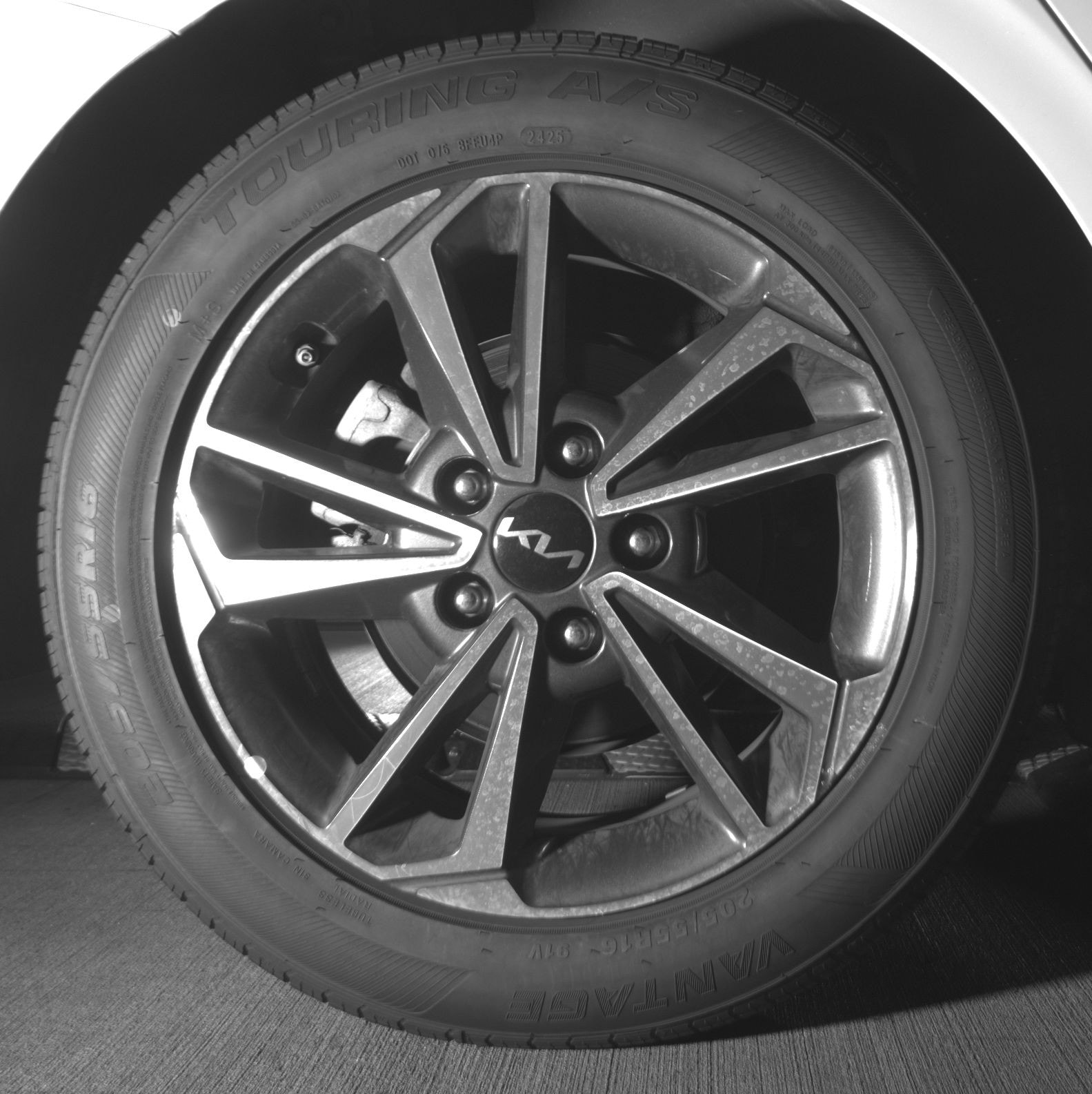 Thumbnail: 2024 Kia Forte - 11