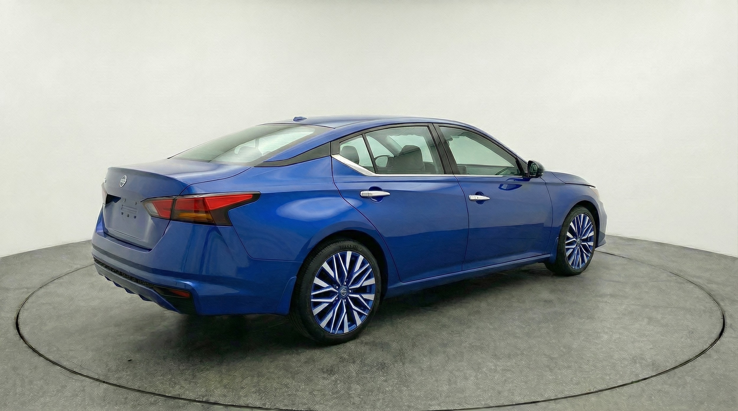 Thumbnail: 2025 Nissan Altima - 7