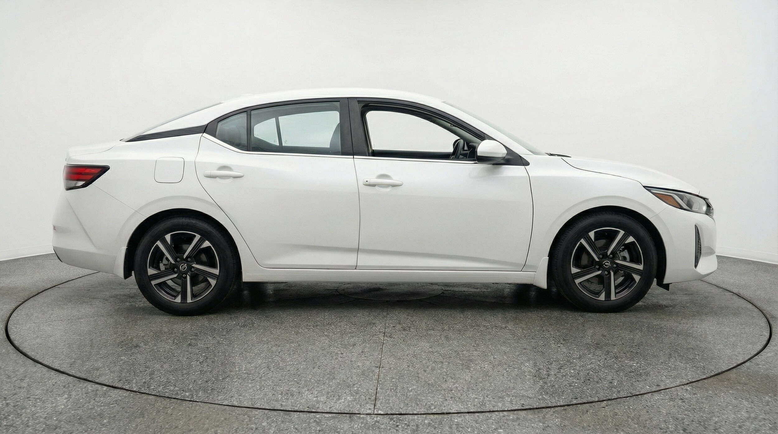 Thumbnail: 2025 Nissan Sentra - 8