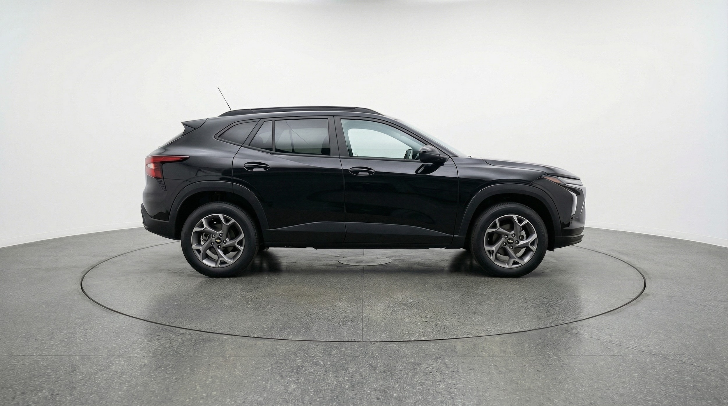 Thumbnail: 2025 Chevrolet Trax - 8