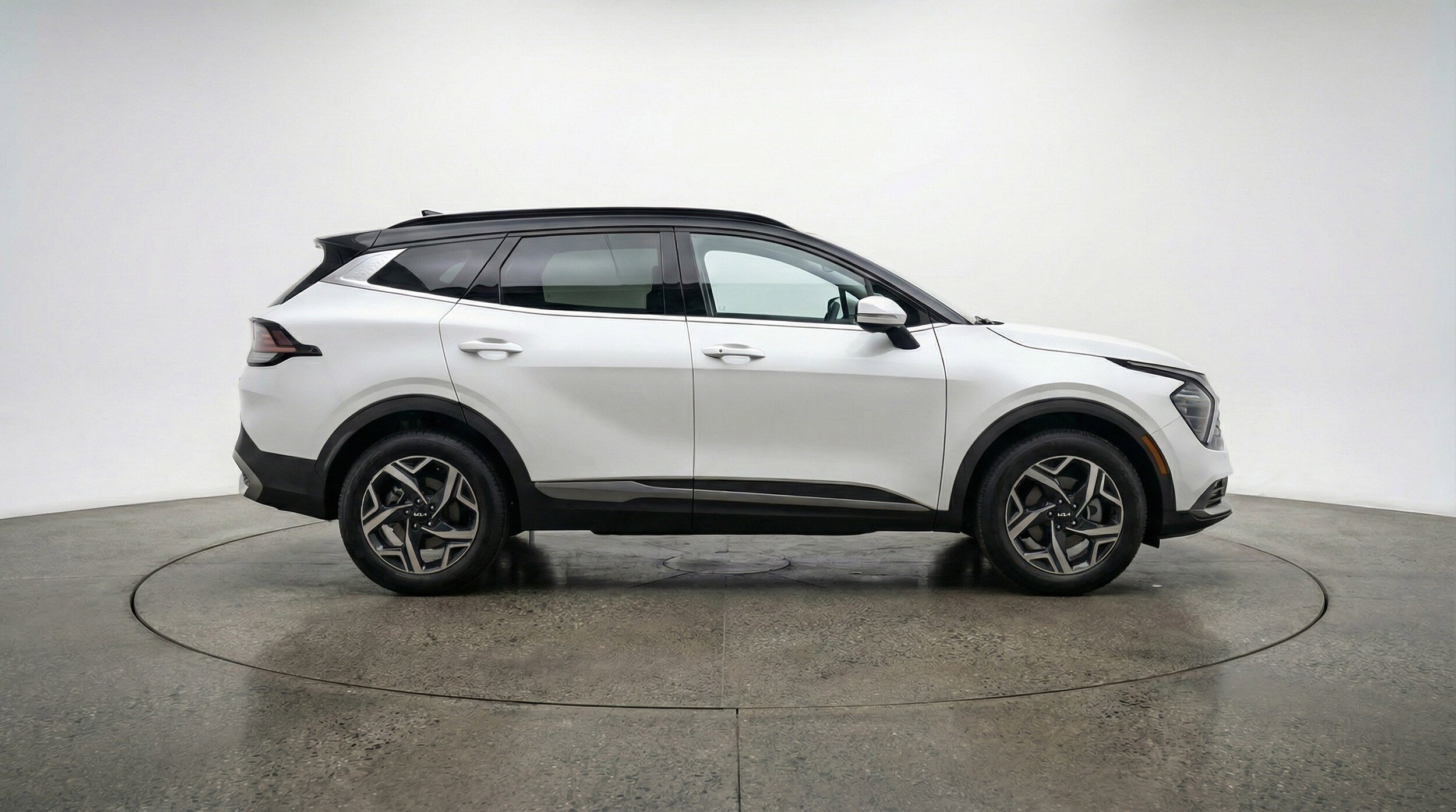 Thumbnail: 2025 Kia Sportage - 11