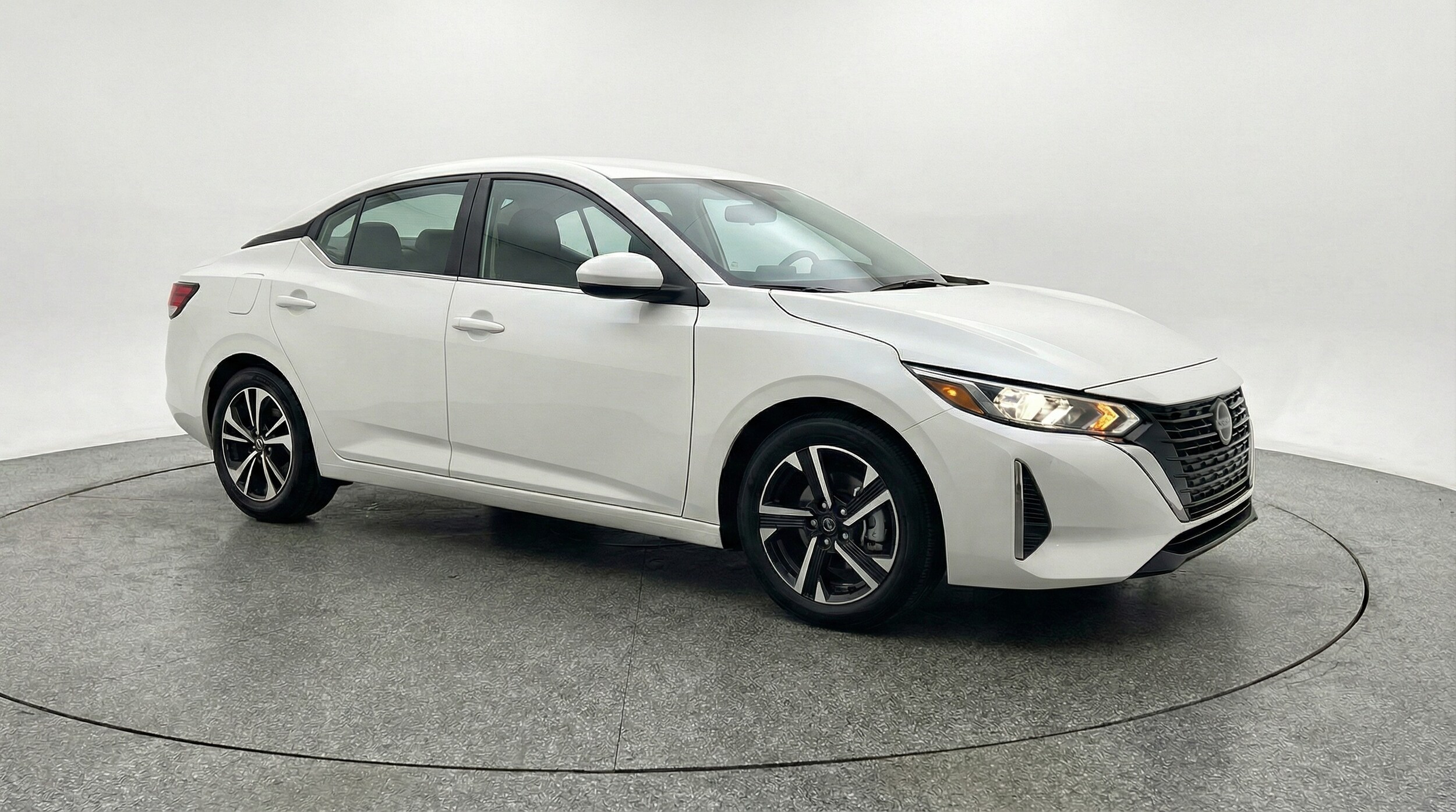 Thumbnail: 2025 Nissan Sentra - 1