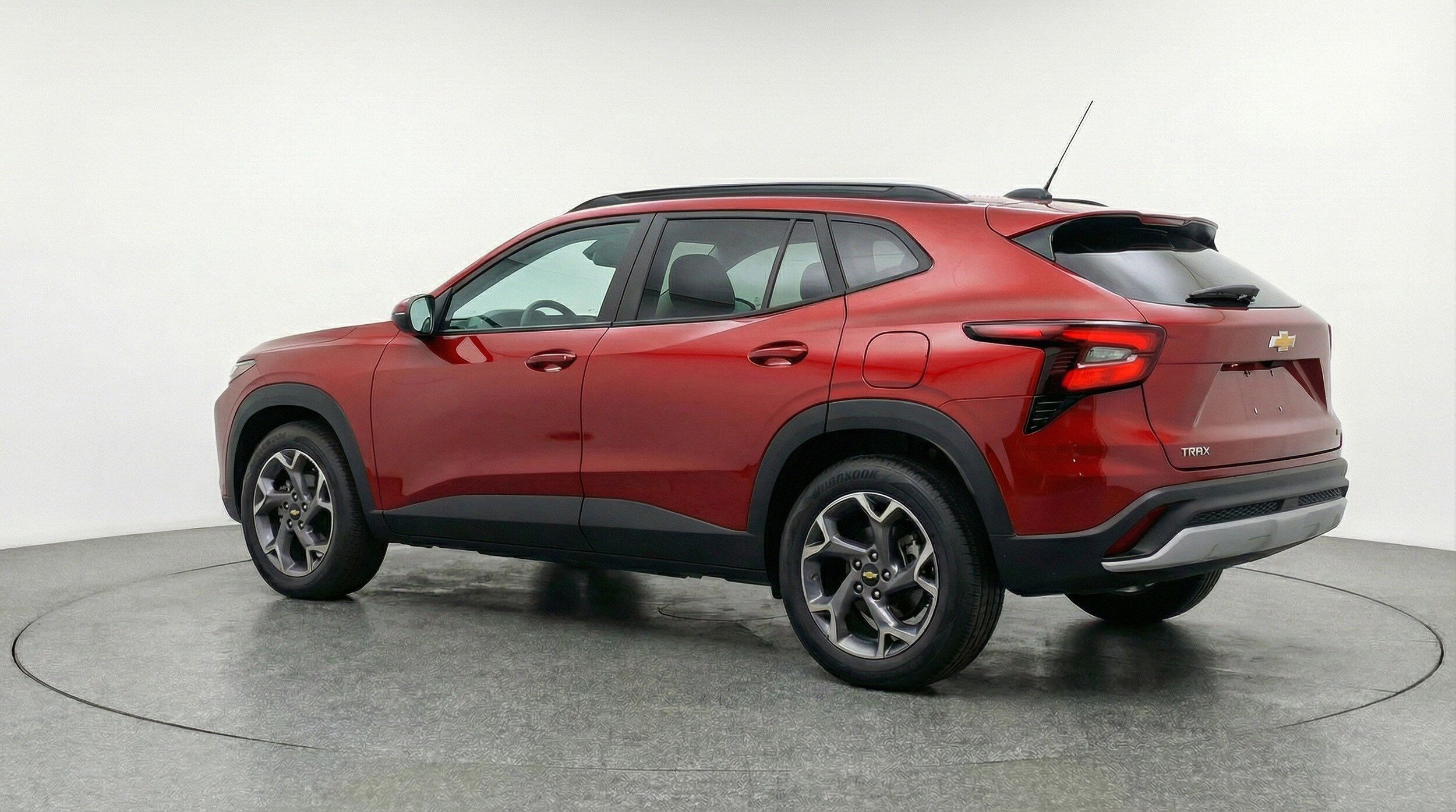 Thumbnail: 2025 Chevrolet Trax - 6