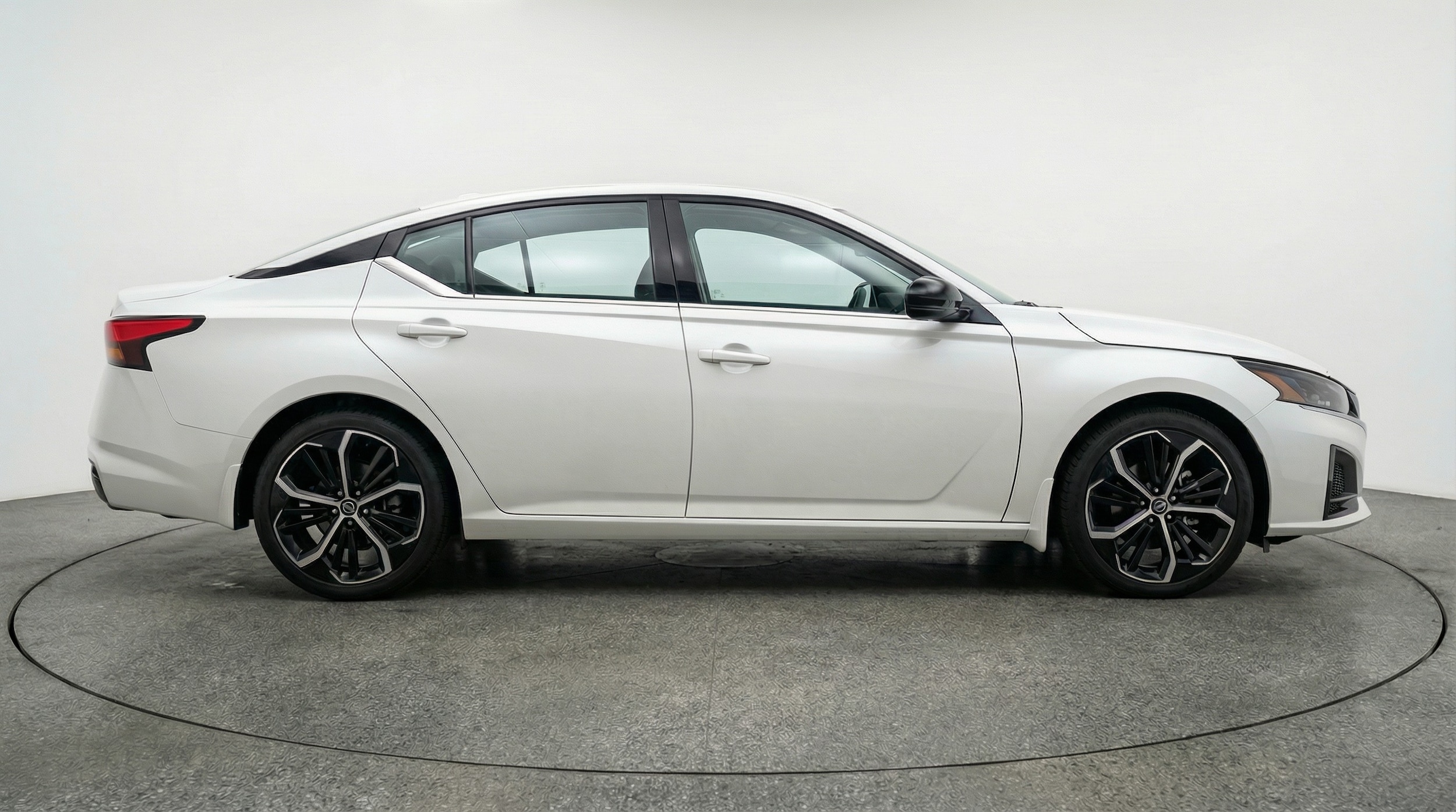 Thumbnail: 2025 Nissan Altima - 8