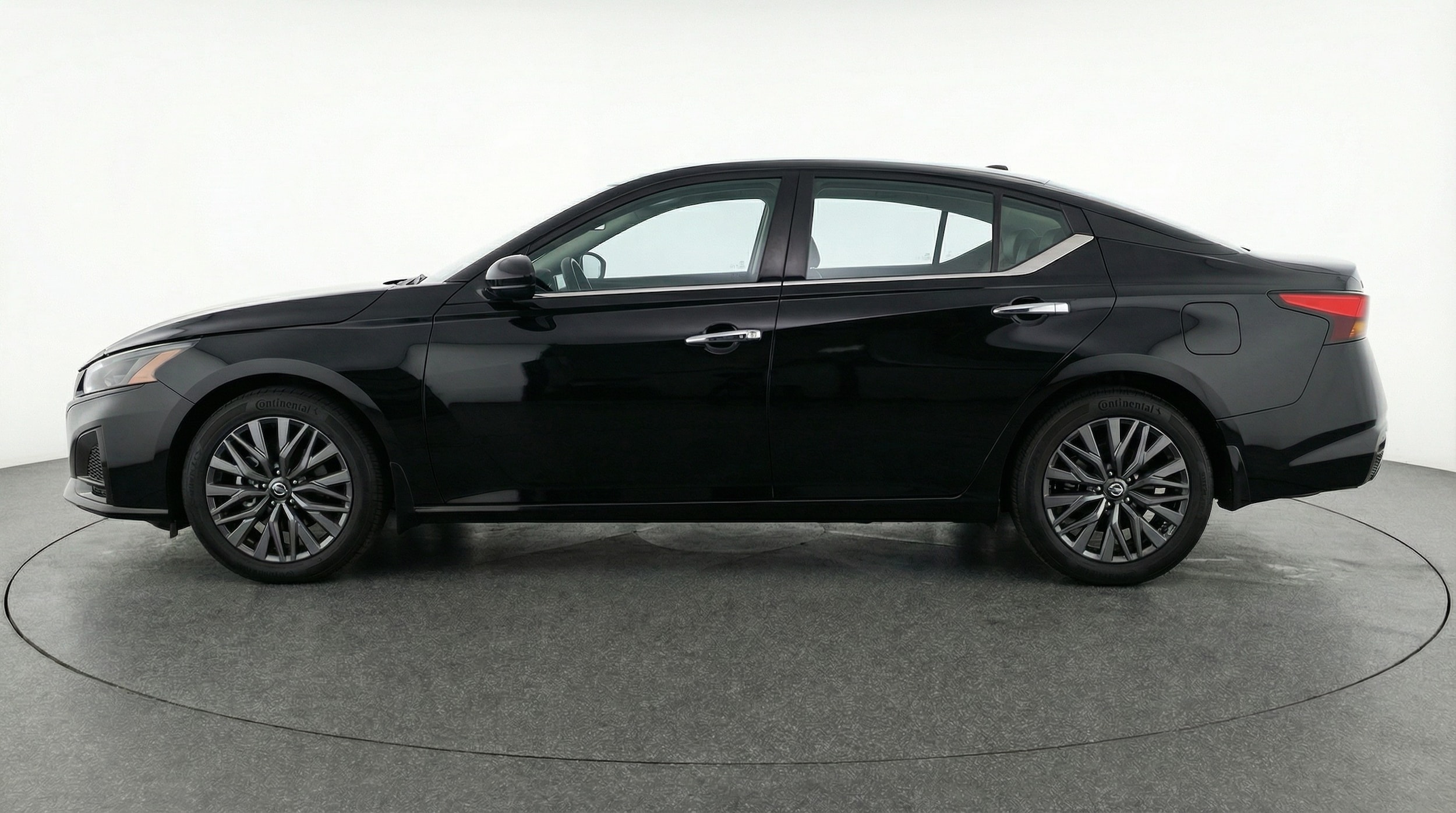 Thumbnail: 2025 Nissan Altima - 4