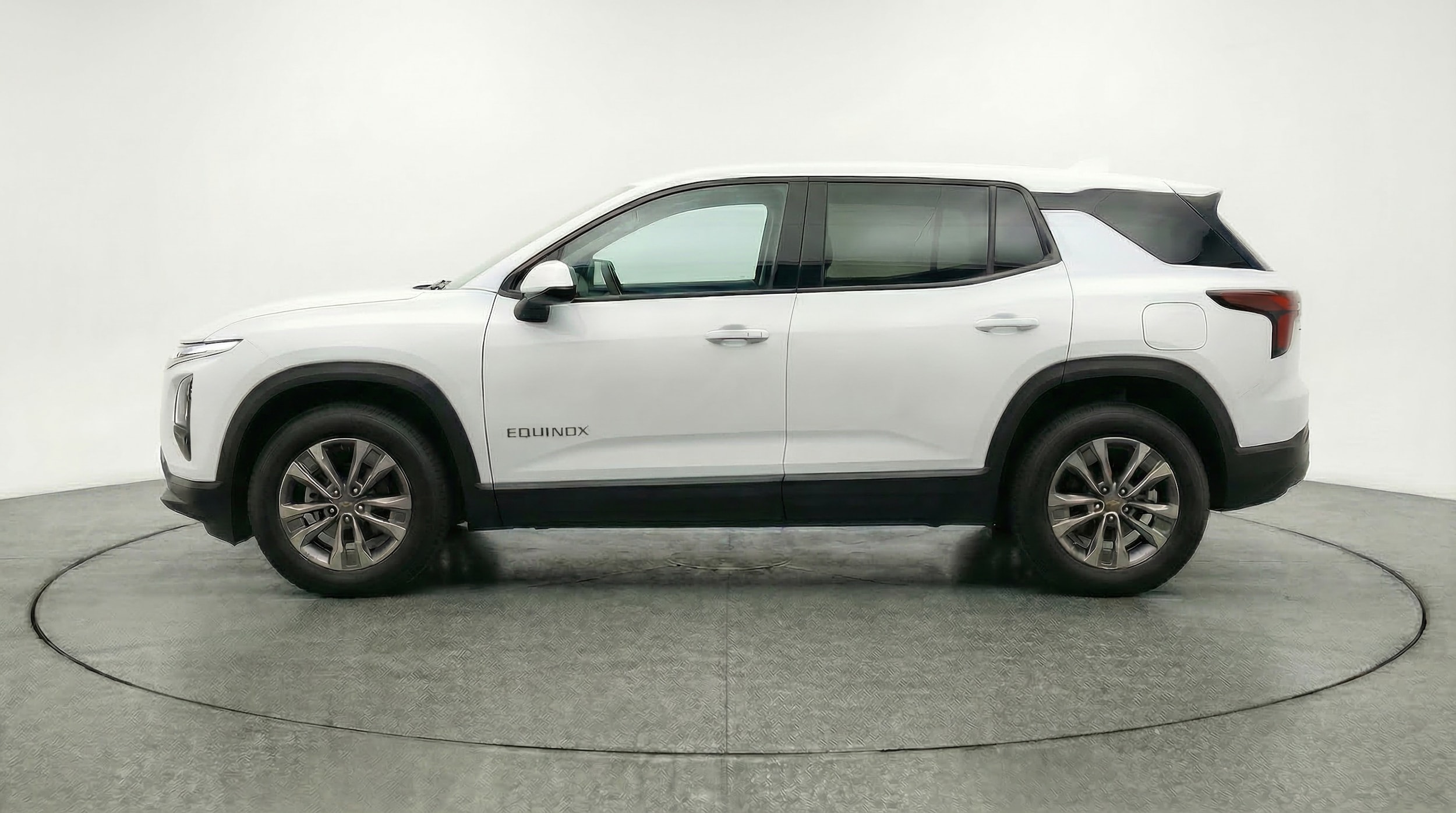 Thumbnail: 2025 Chevrolet Equinox - 4