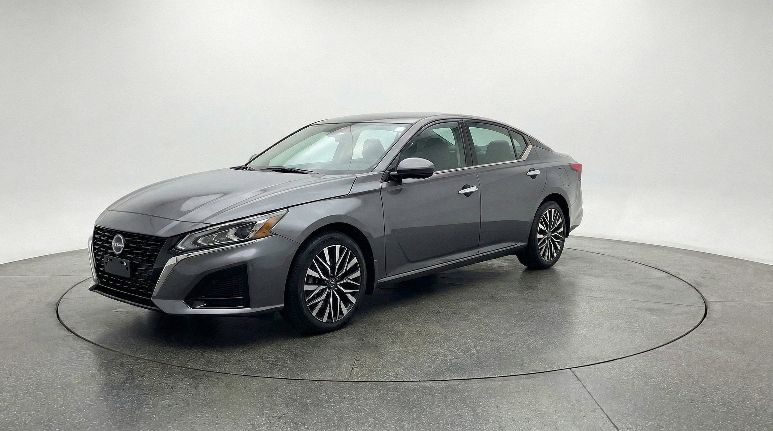 Thumbnail: 2025 Nissan Altima - 3