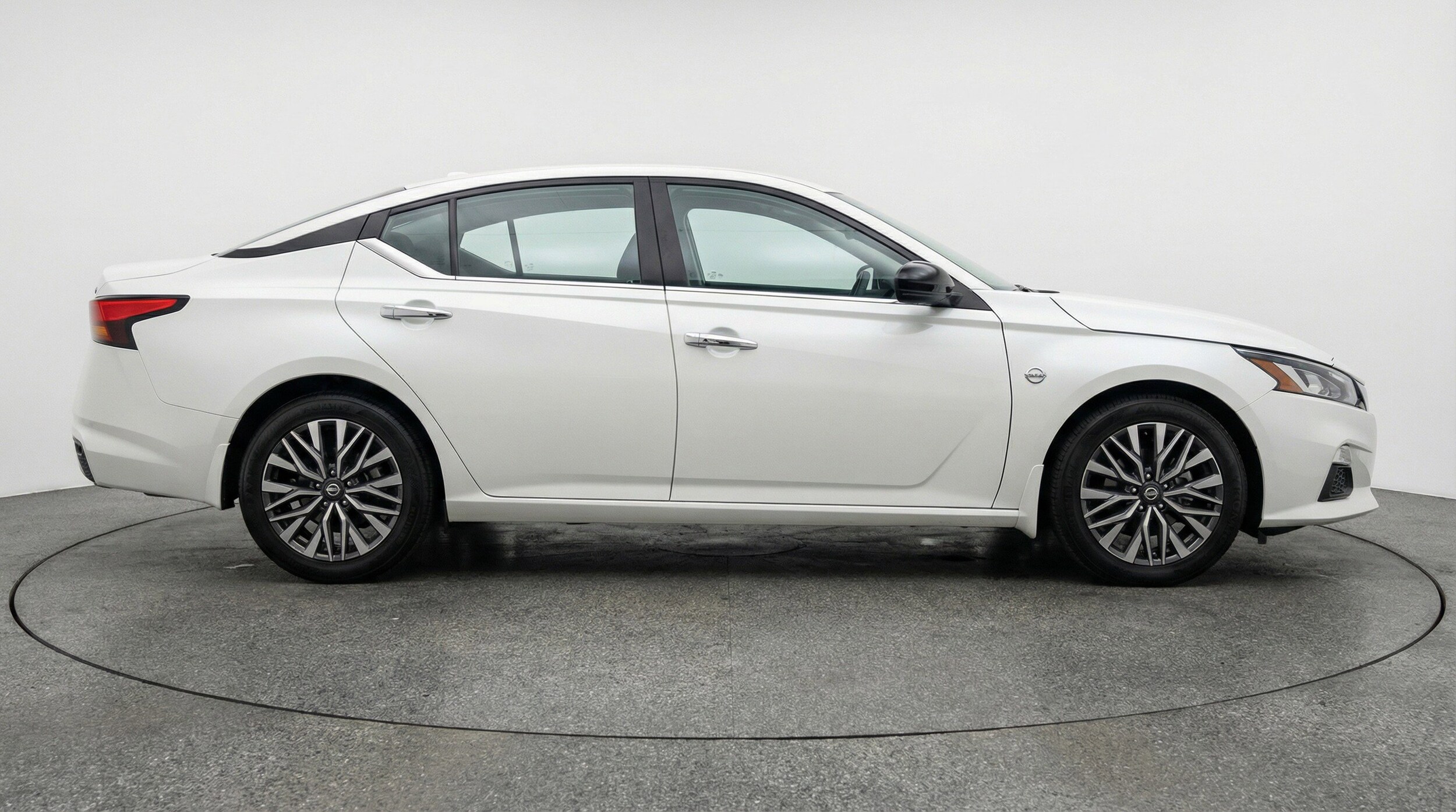 Thumbnail: 2025 Nissan Altima - 11