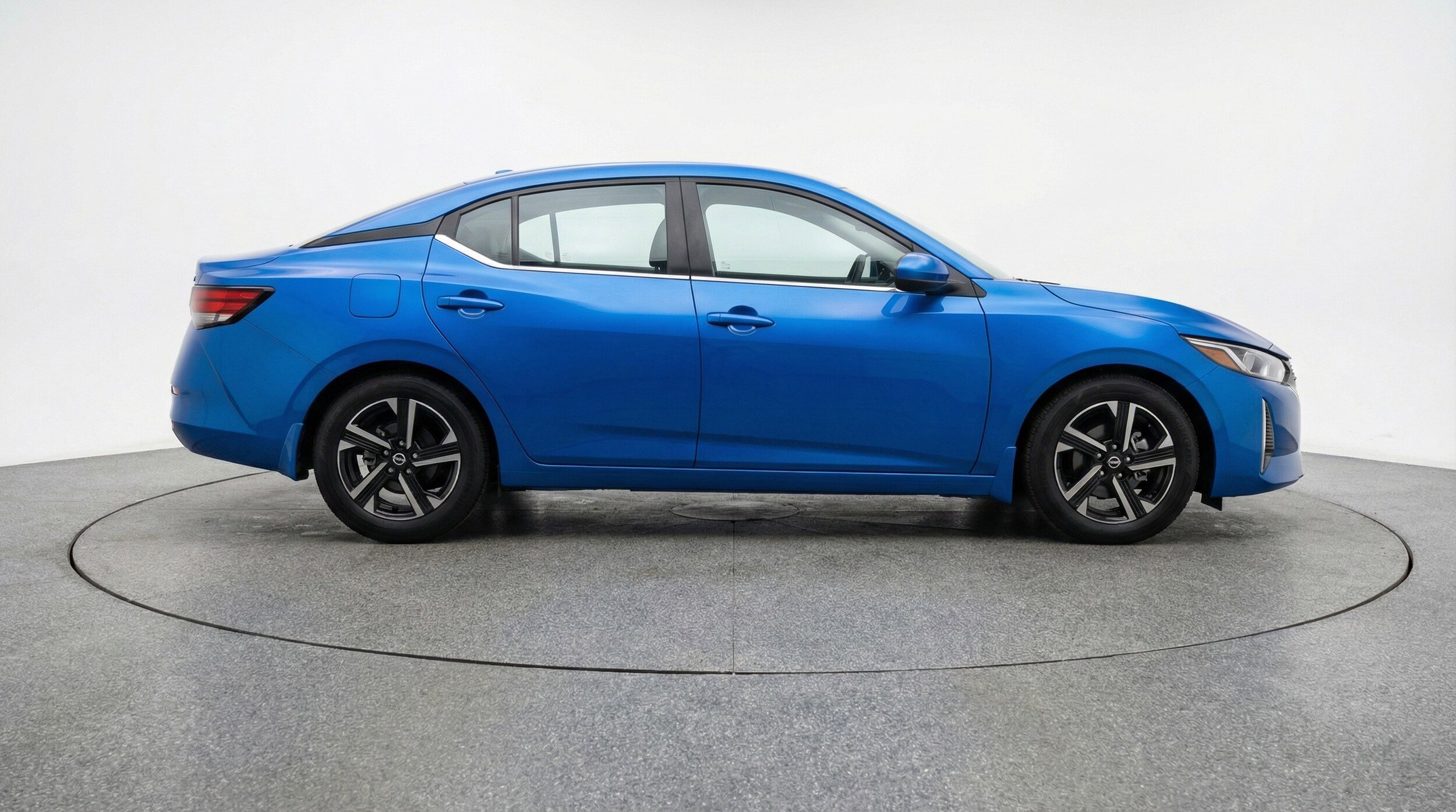 Thumbnail: 2025 Nissan Sentra - 11