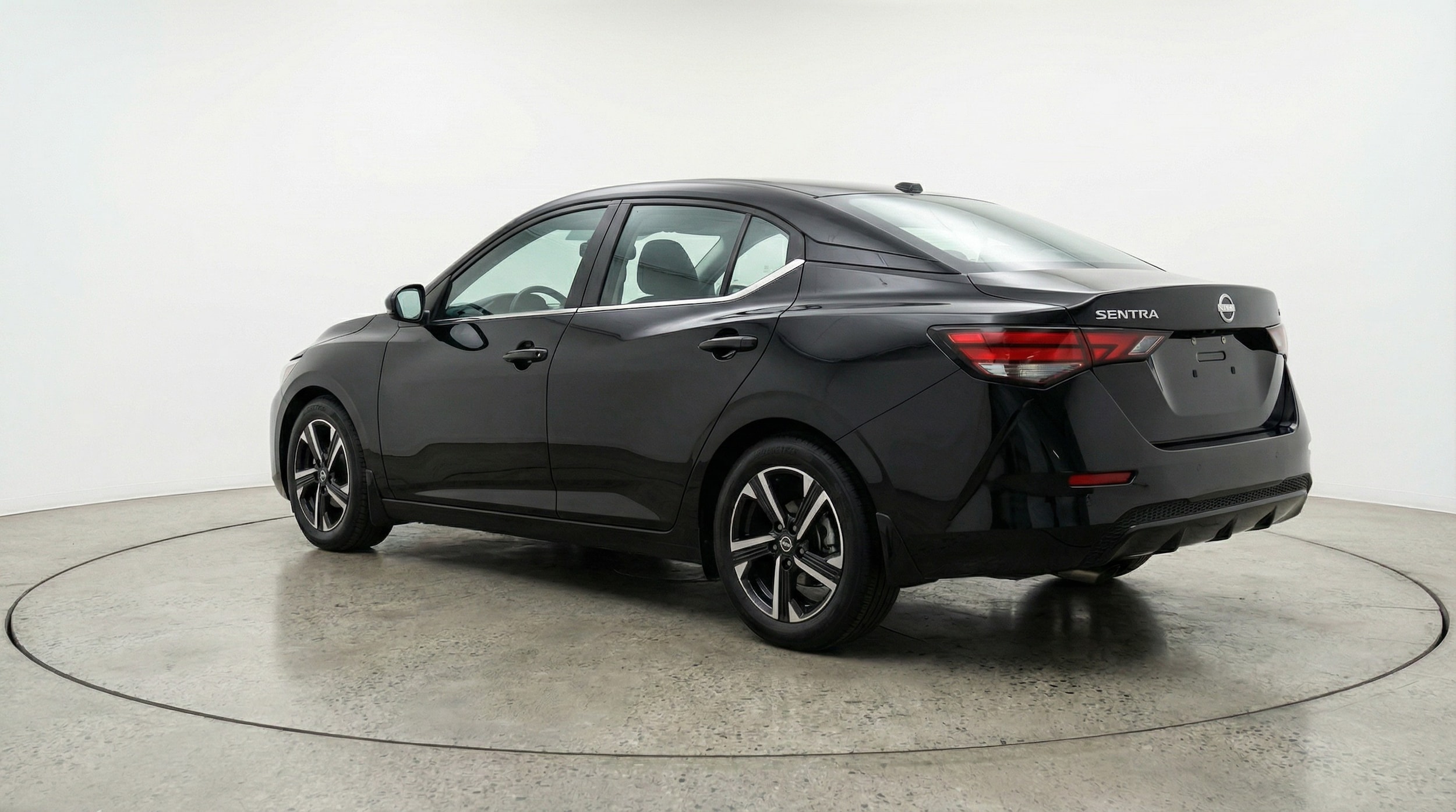 Thumbnail: 2025 Nissan Sentra - 5