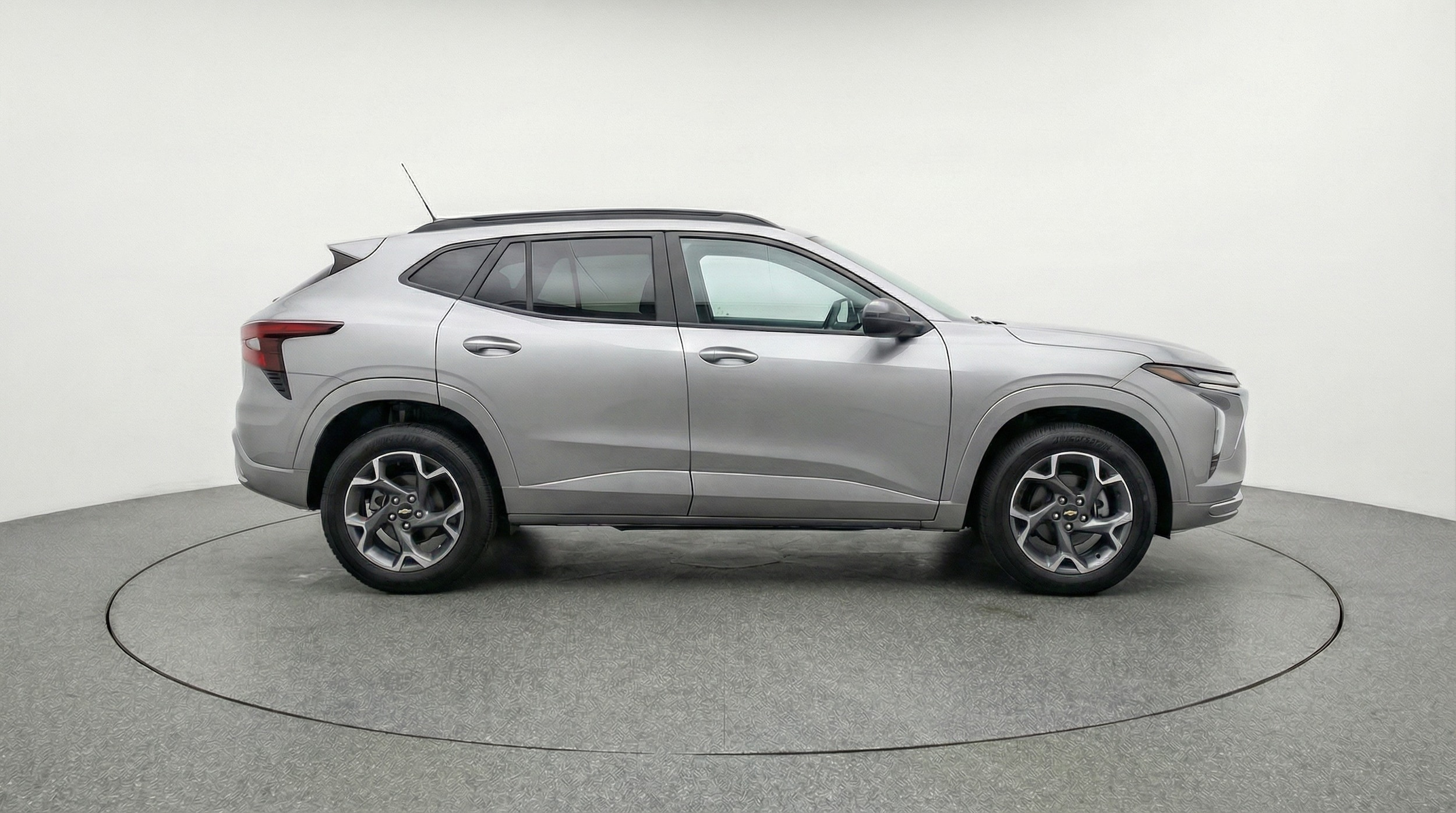 Thumbnail: 2025 Chevrolet Trax - 8