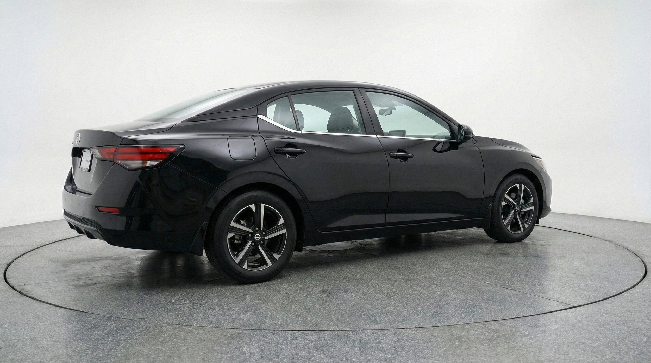 Thumbnail: 2025 Nissan Sentra - 9